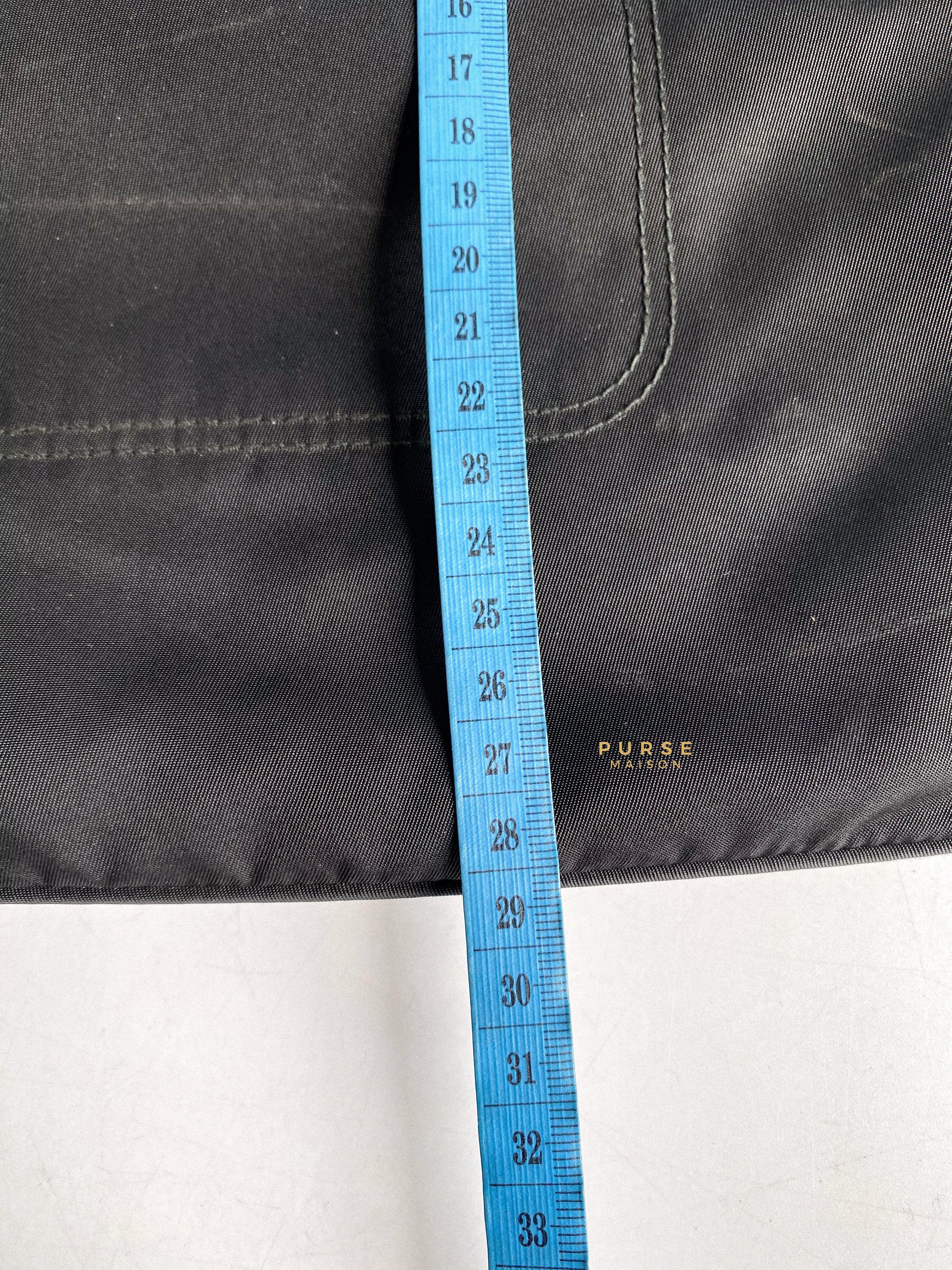 Prada BT0715 Tessuto Nylon Messenger Crossbody Bag Nero | Purse Maison Luxury Bags Shop