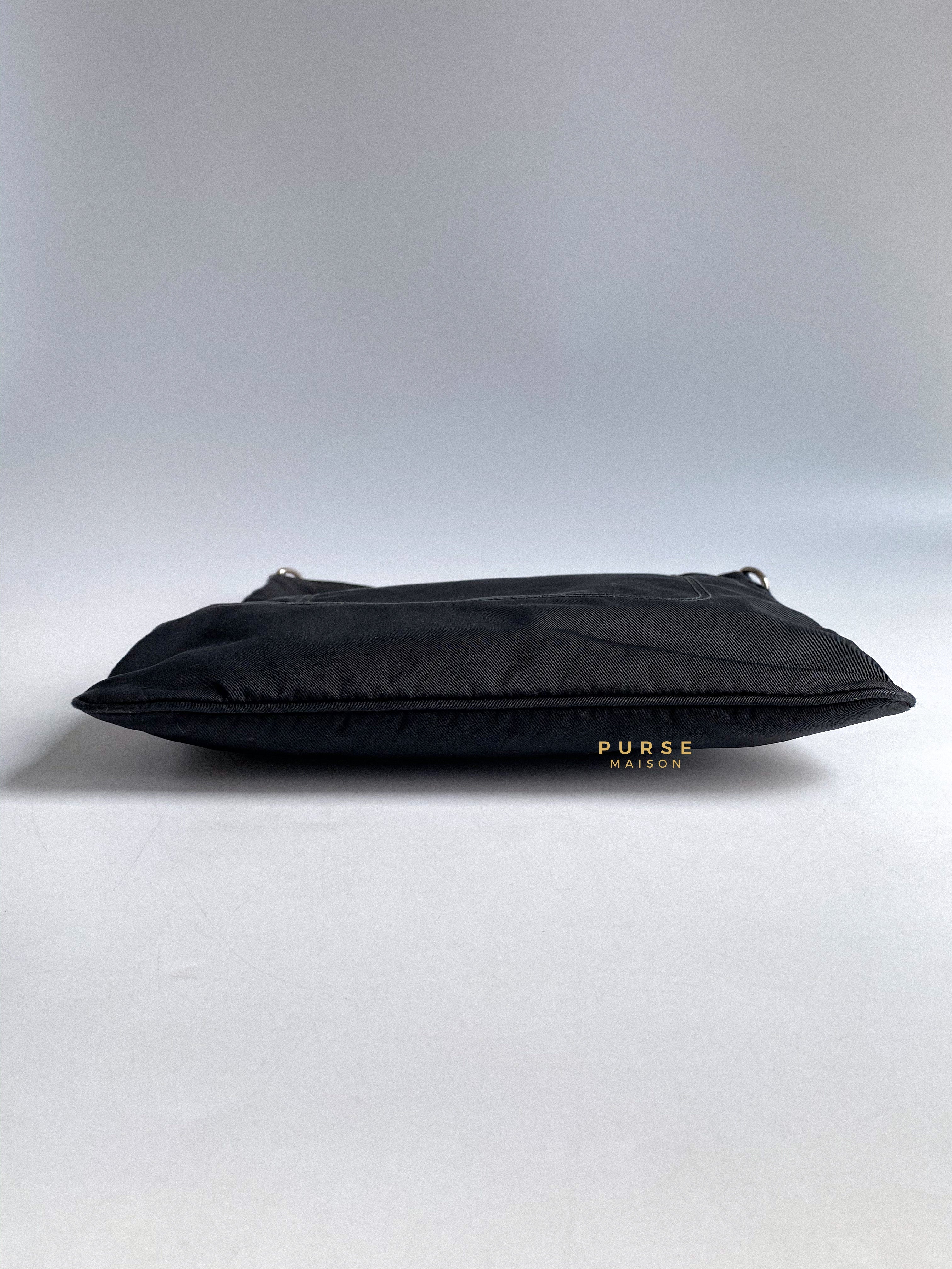Prada BT0715 Tessuto Nylon Messenger Crossbody Bag Nero | Purse Maison Luxury Bags Shop