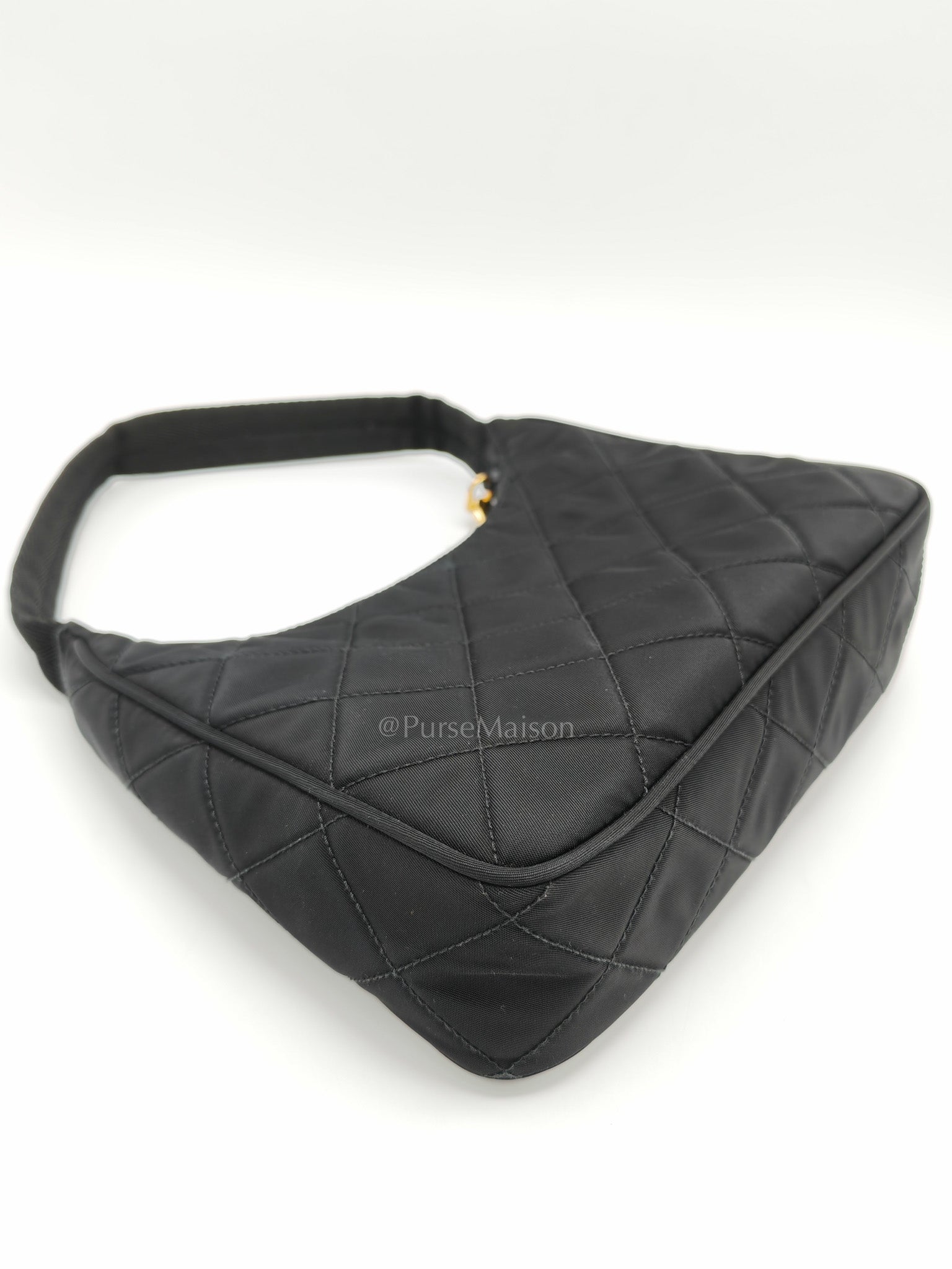 Prada Re-edition in Black Tessuto Nylon Quilted Canvas | Purse Maison Luxury Bags Shop