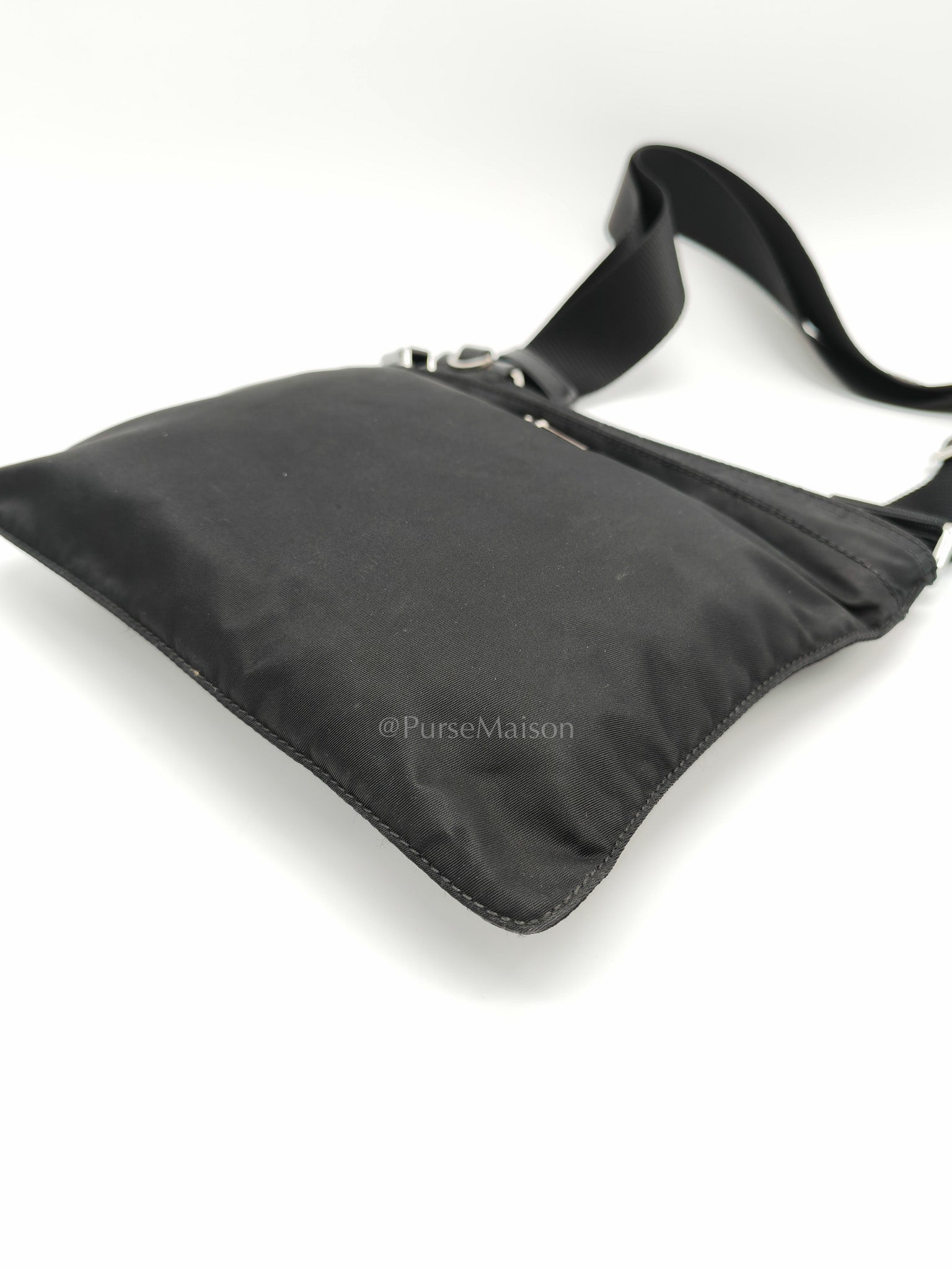 Vela Flat Messenger Bag in Black Nylon Canvas | Purse Maison Luxury Bags Shop
