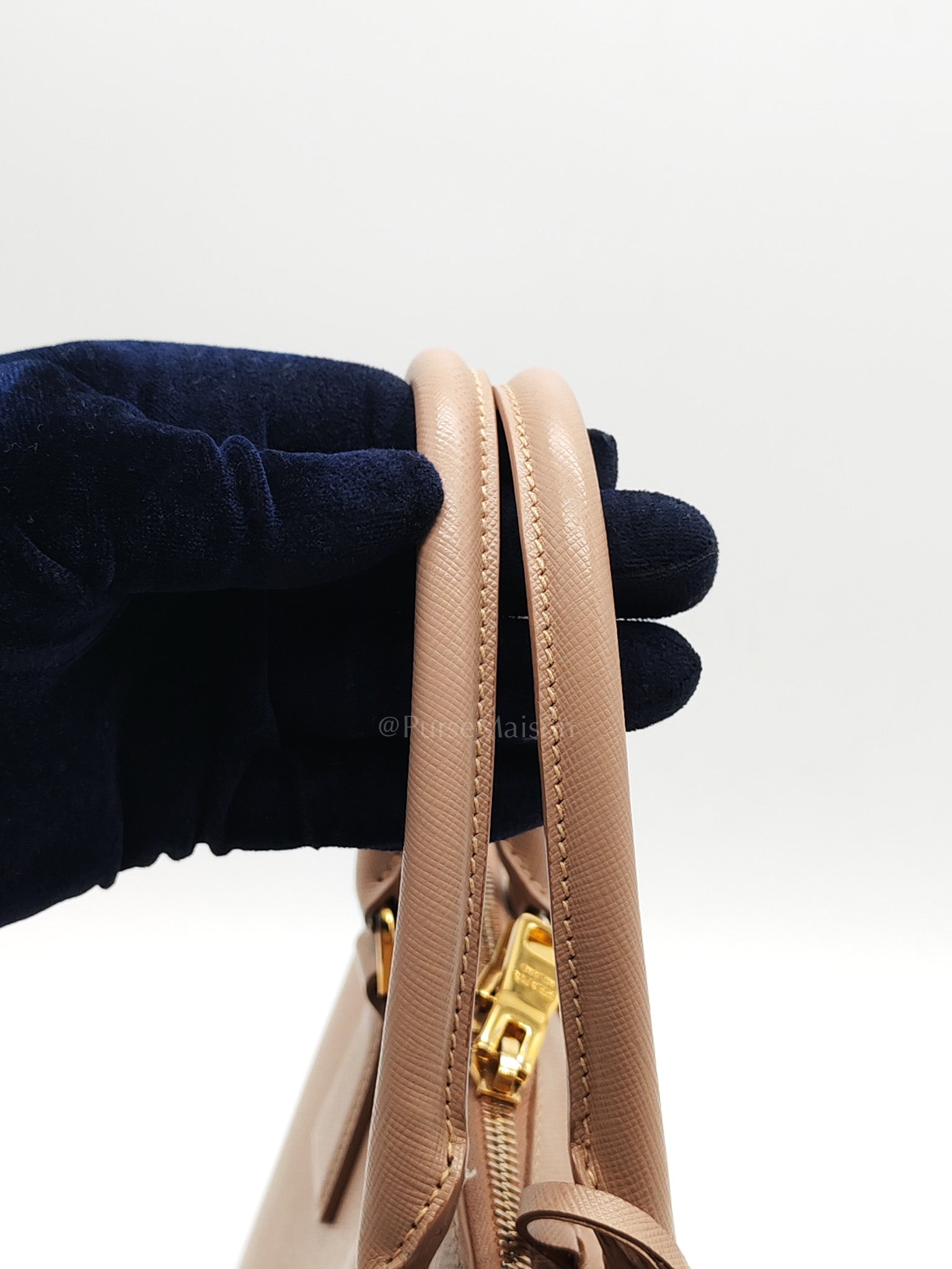 Promenade Bag Medium in Beige Saffiano Lux Leather | Purse Maison Luxury Bags Shop
