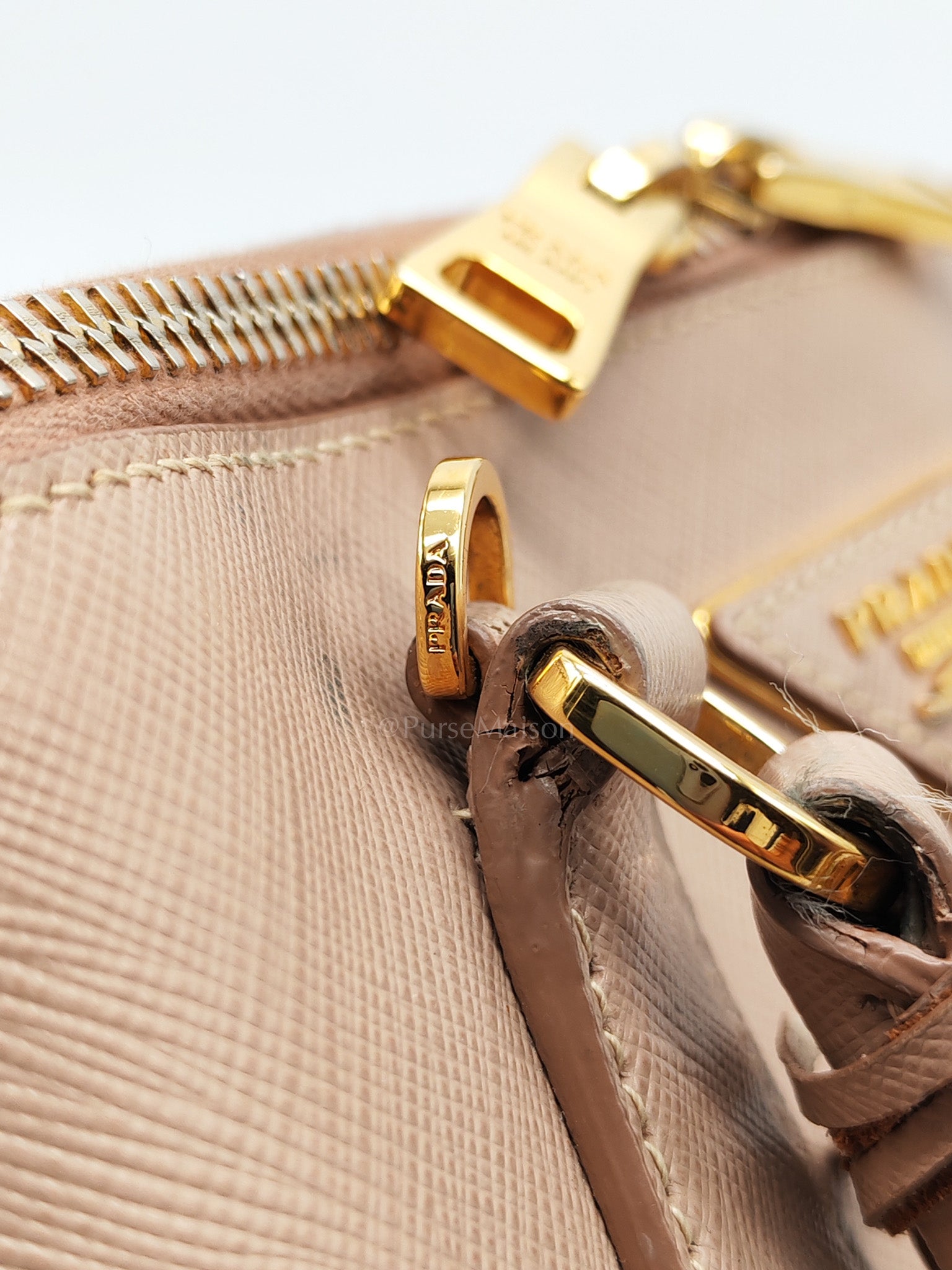 Promenade Bag Medium in Beige Saffiano Lux Leather | Purse Maison Luxury Bags Shop
