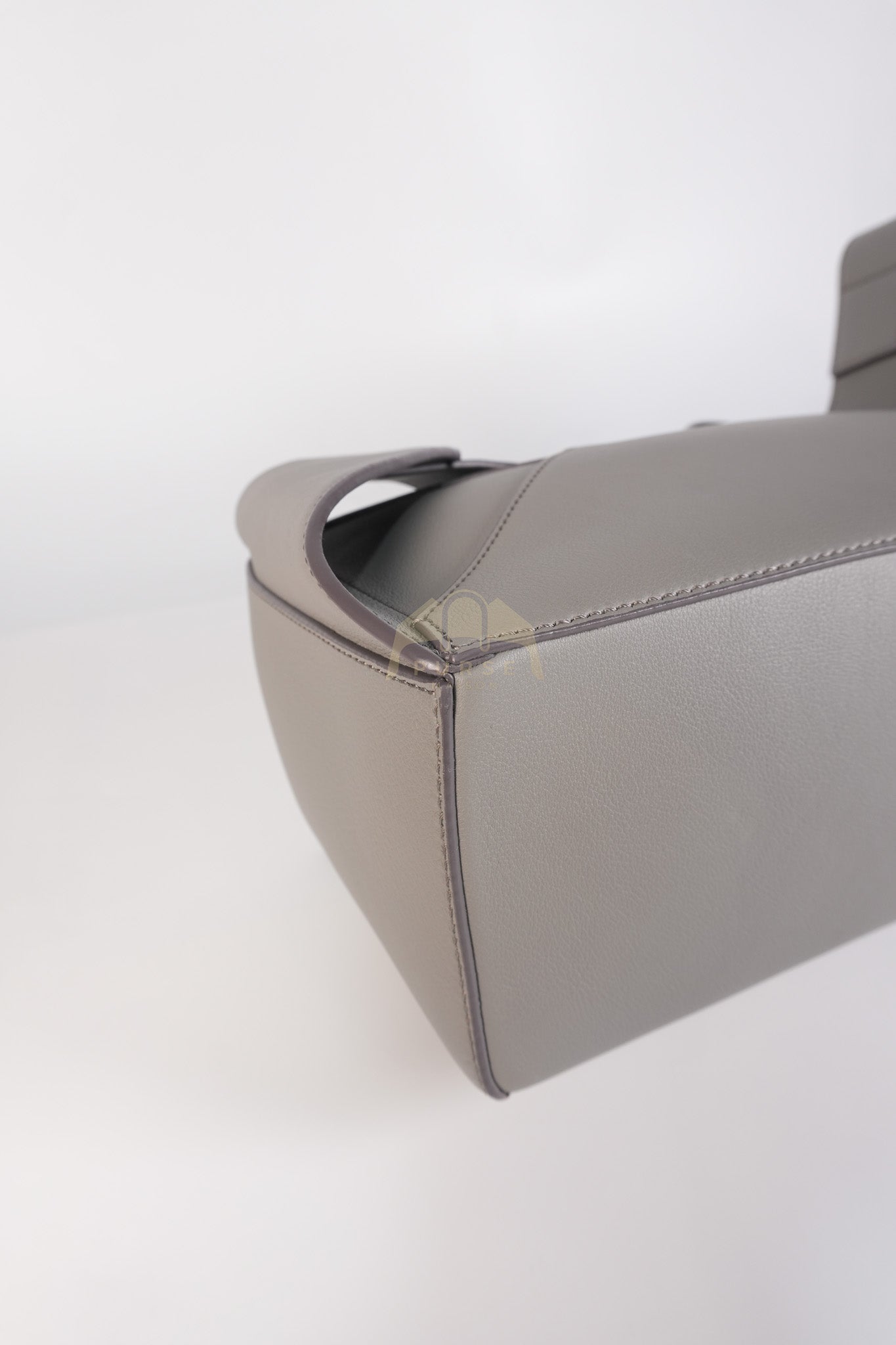 Puzzle Edge Bum Bag Small in Asphalt Gray Calfskin Leather | Purse Maison Luxury Bags Shop