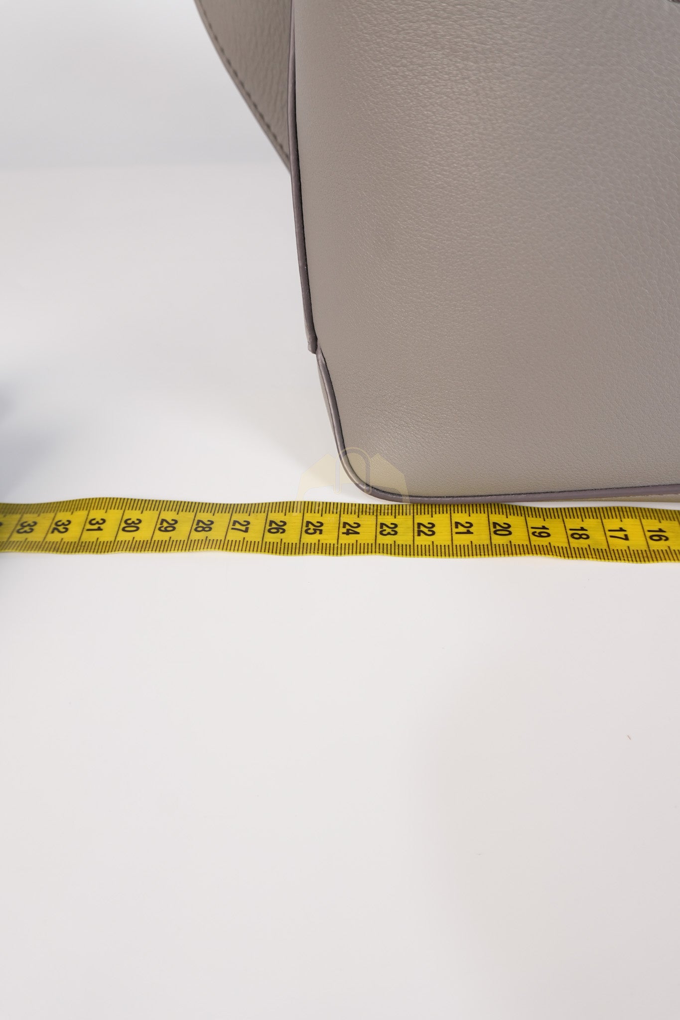 Puzzle Edge Bum Bag Small in Asphalt Gray Calfskin Leather | Purse Maison Luxury Bags Shop