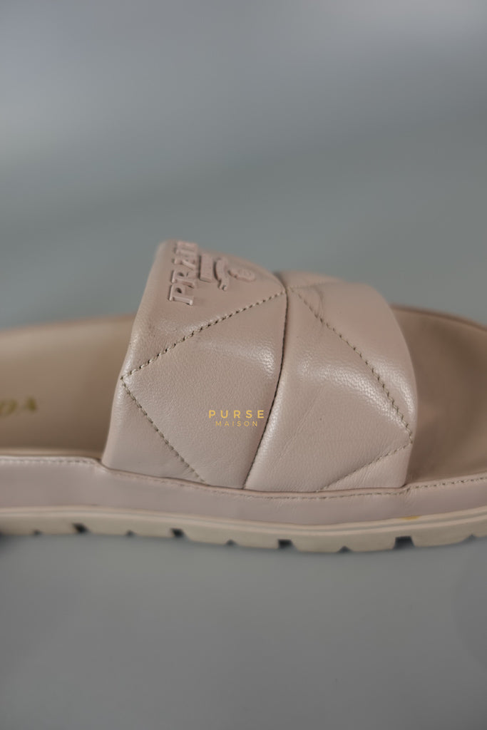 Quilted Nappa Leather Women's Slides in Beige Size 39 Eu (24.5 cm) | Purse Maison Luxury Bags Shop