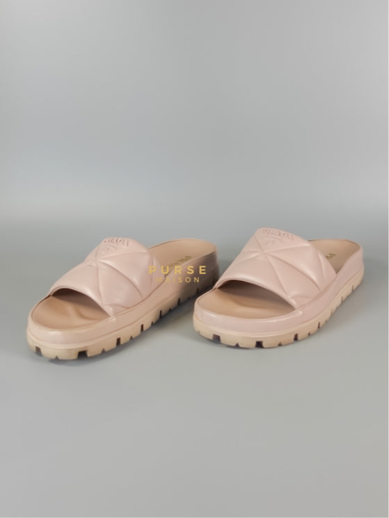 Quilted Nappa Leather Women's Slides in Beige Size 39 Eu (24.5 cm) | Purse Maison Luxury Bags Shop