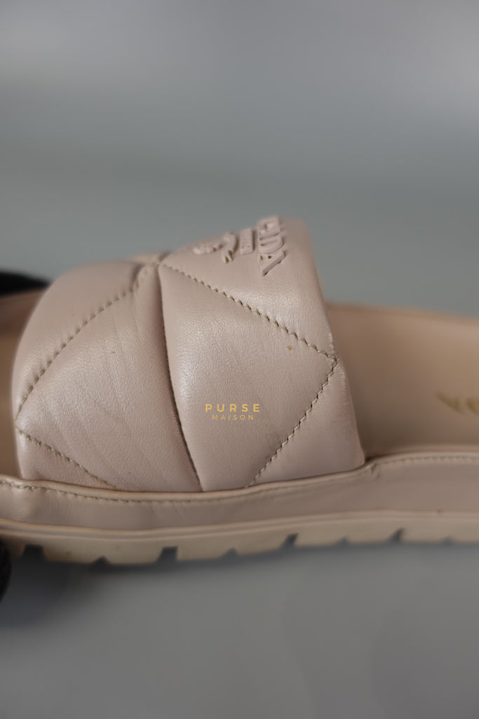 Quilted Nappa Leather Women's Slides in Beige Size 39 Eu (24.5 cm) | Purse Maison Luxury Bags Shop