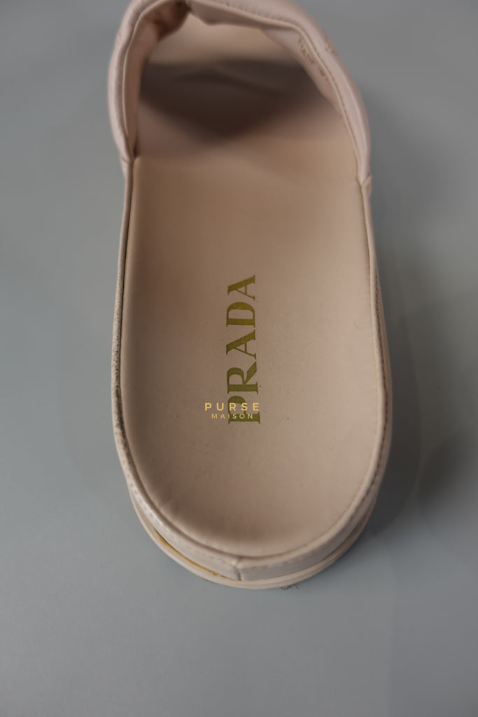 Quilted Nappa Leather Women's Slides in Beige Size 39 Eu (24.5 cm) | Purse Maison Luxury Bags Shop