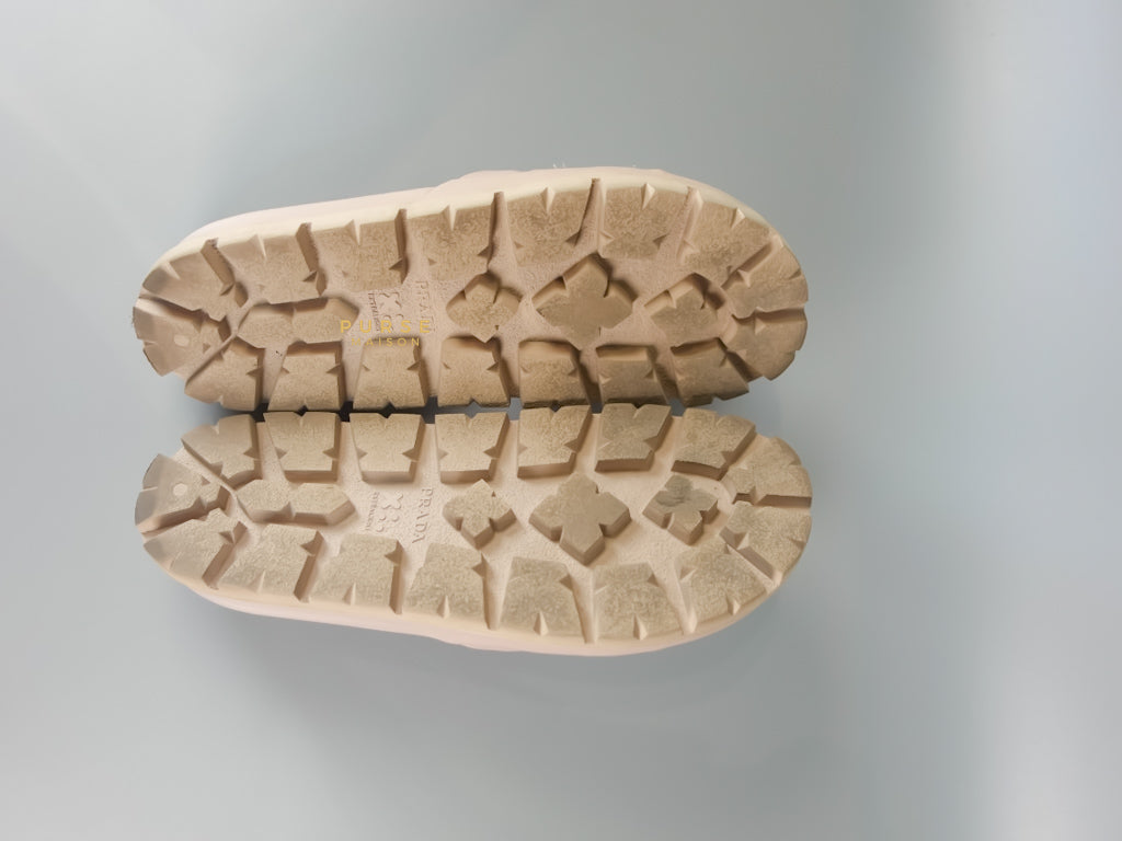 Quilted Nappa Leather Women's Slides in Beige Size 39 Eu (24.5 cm) | Purse Maison Luxury Bags Shop