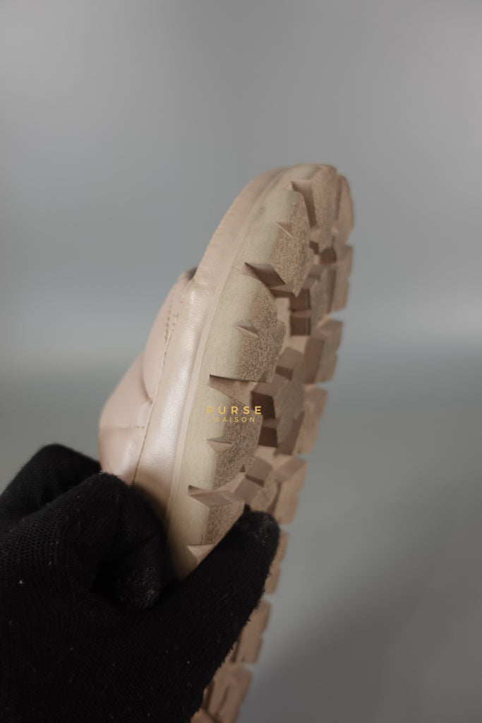 Quilted Nappa Leather Women's Slides in Beige Size 39 Eu (24.5 cm) | Purse Maison Luxury Bags Shop