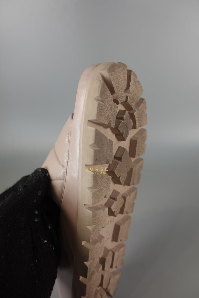 Quilted Nappa Leather Women's Slides in Beige Size 39 Eu (24.5 cm) | Purse Maison Luxury Bags Shop