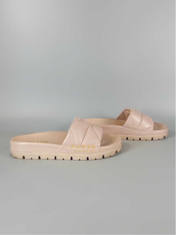 Quilted Nappa Leather Women's Slides in Beige Size 39 Eu (24.5 cm) | Purse Maison Luxury Bags Shop