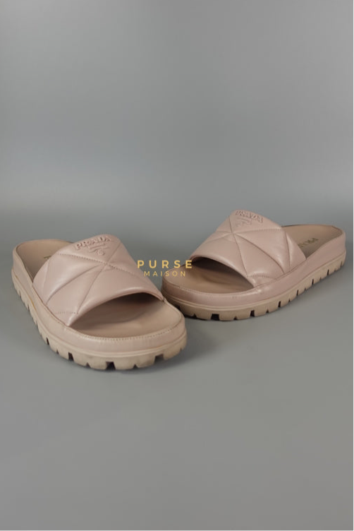 Quilted Nappa Leather Women's Slides in Beige Size 39 Eu (24.5 cm) | Purse Maison Luxury Bags Shop