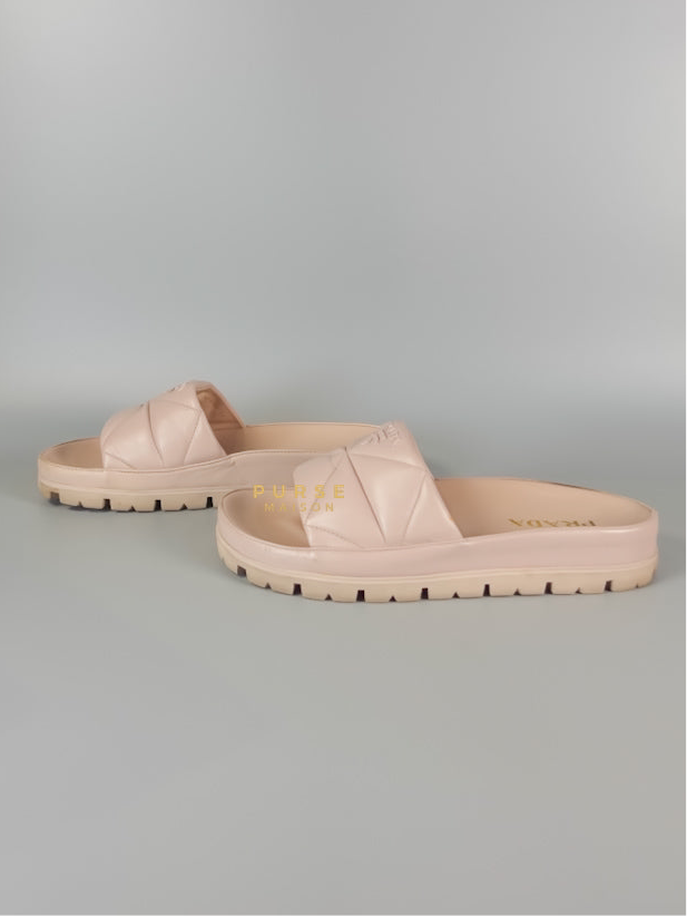 Quilted Nappa Leather Women's Slides in Beige Size 39 Eu (24.5 cm) | Purse Maison Luxury Bags Shop