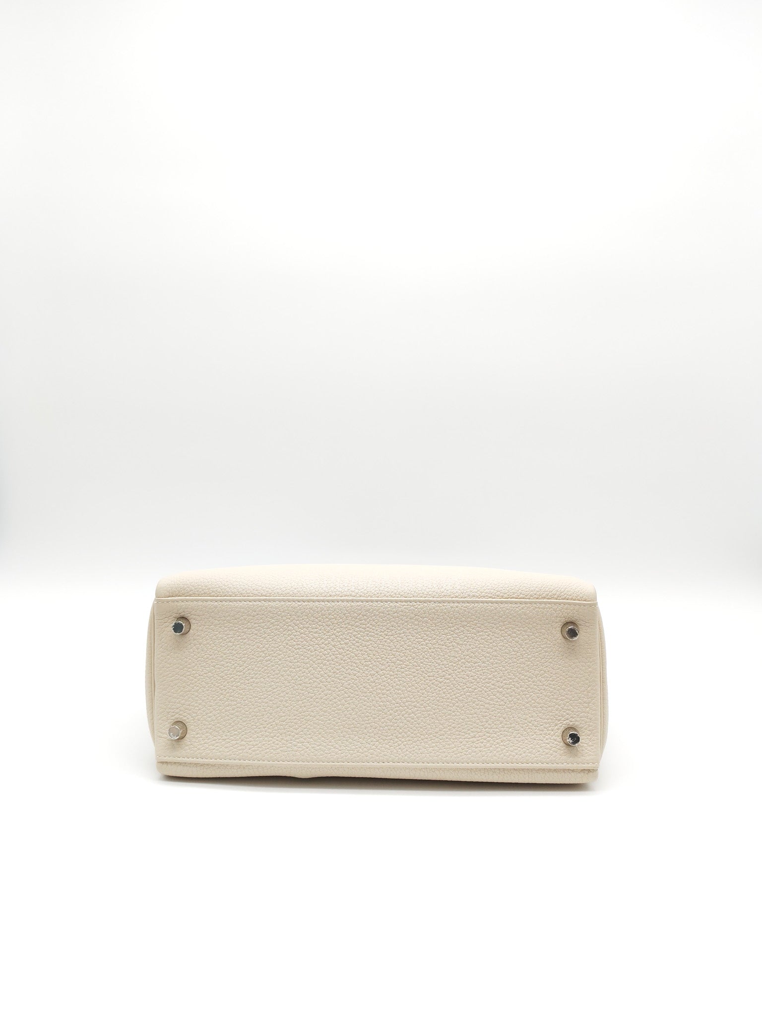Kelly 28 Retourne in Craie Togo Leather and Palladium Hardware Stamp K (2025)