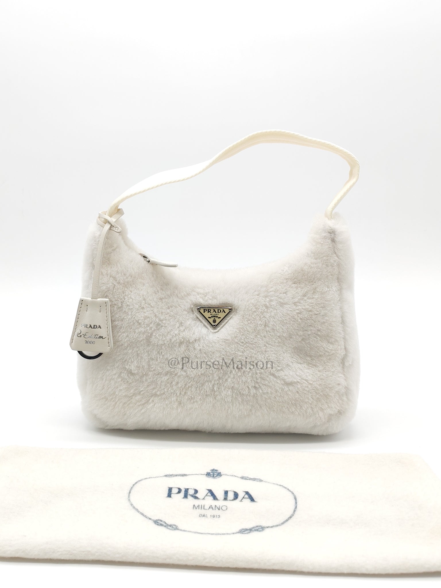 Re-edition 2000 Shearling in Off-White Wool Shoulder Bag | Purse Maison Luxury Bags Shop