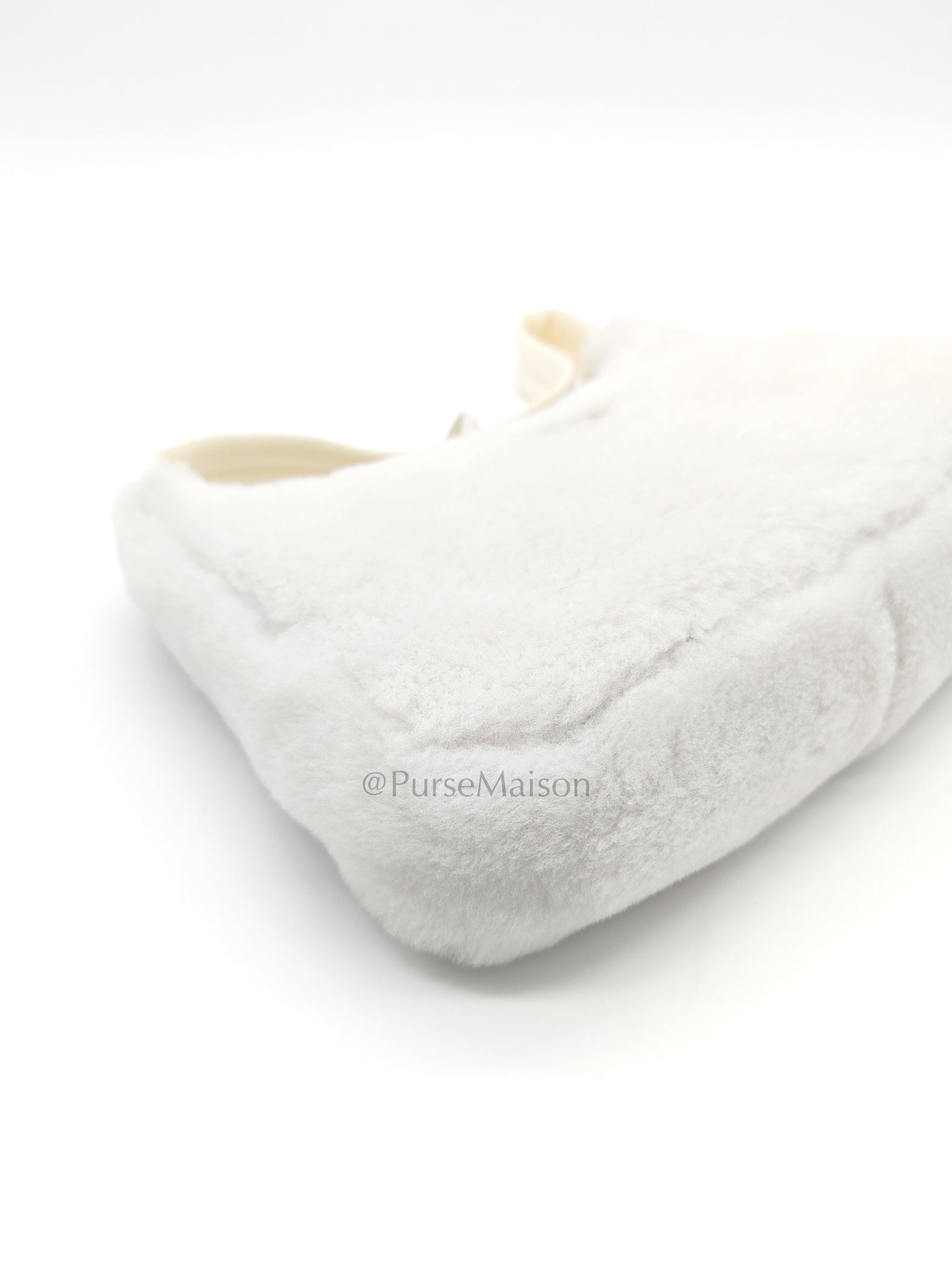 Re-edition 2000 Shearling in Off-White Wool Shoulder Bag | Purse Maison Luxury Bags Shop