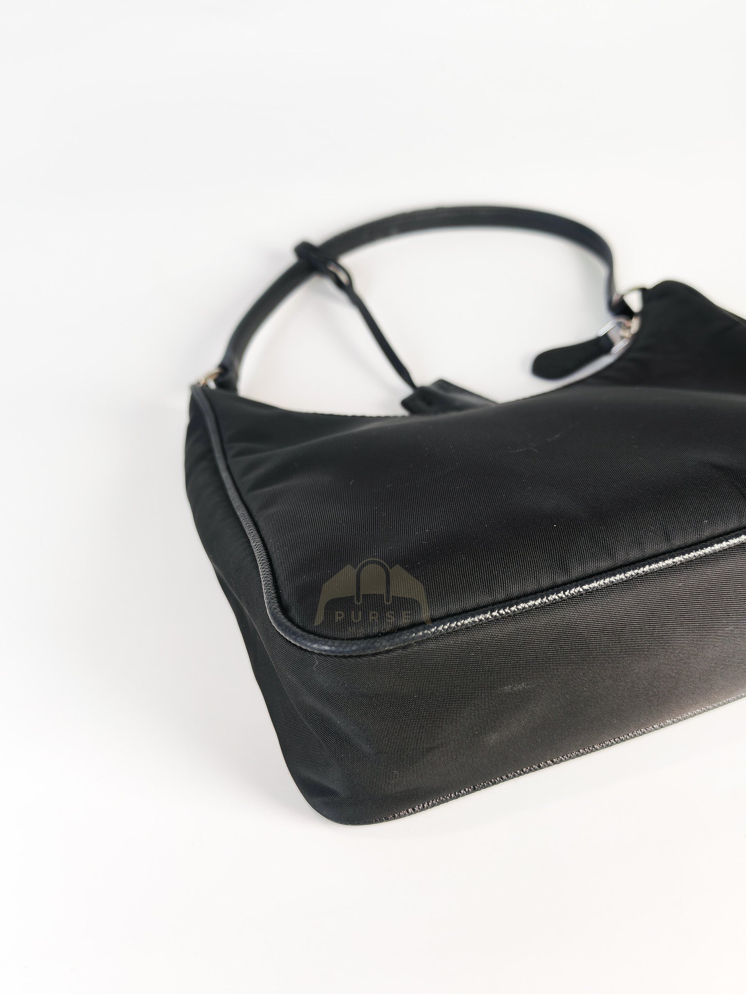 Re-Edition 2005 Shoulder Bag in Black Tessuto Nylon & Silver Hardware | Purse Maison Luxury Bags Shop