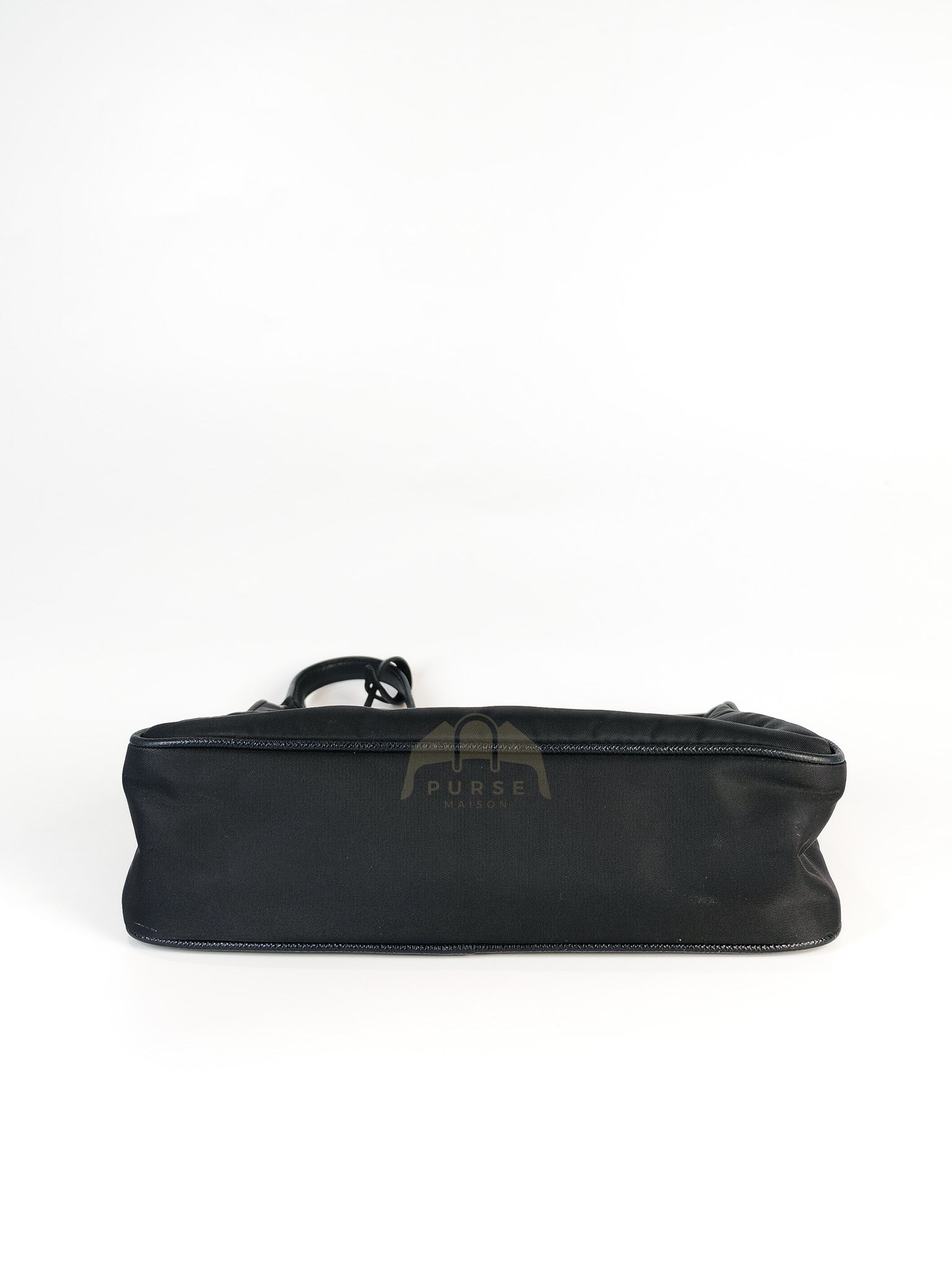 Re-Edition 2005 Shoulder Bag in Black Tessuto Nylon & Silver Hardware | Purse Maison Luxury Bags Shop