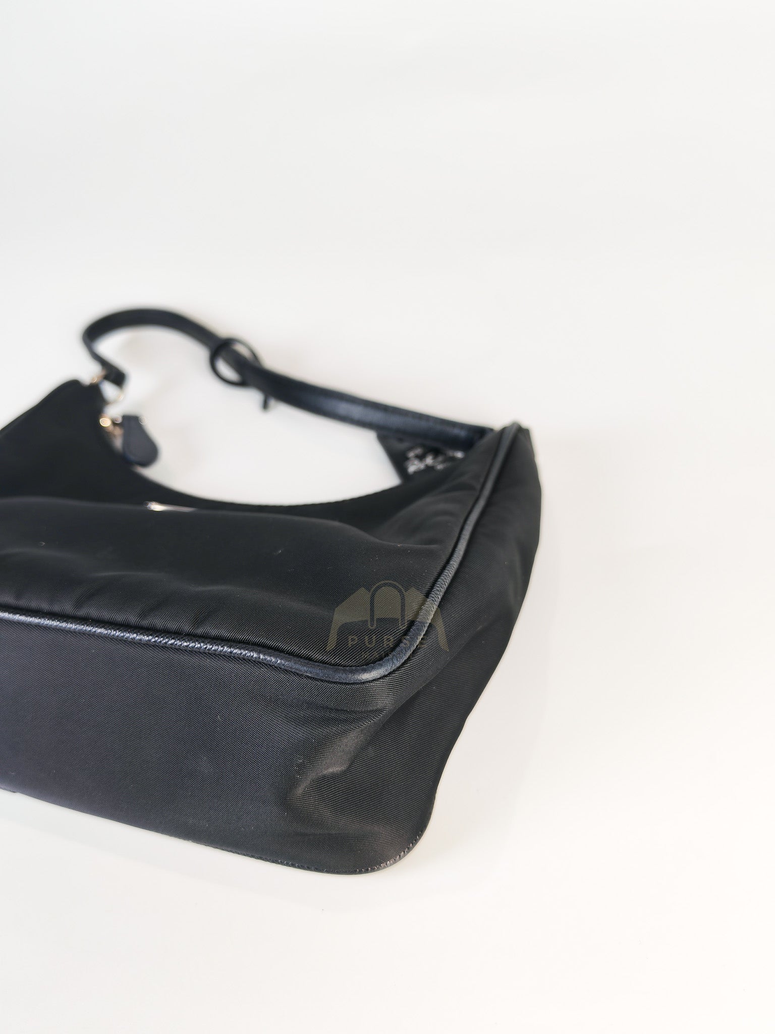 Re-Edition 2005 Shoulder Bag in Black Tessuto Nylon & Silver Hardware | Purse Maison Luxury Bags Shop