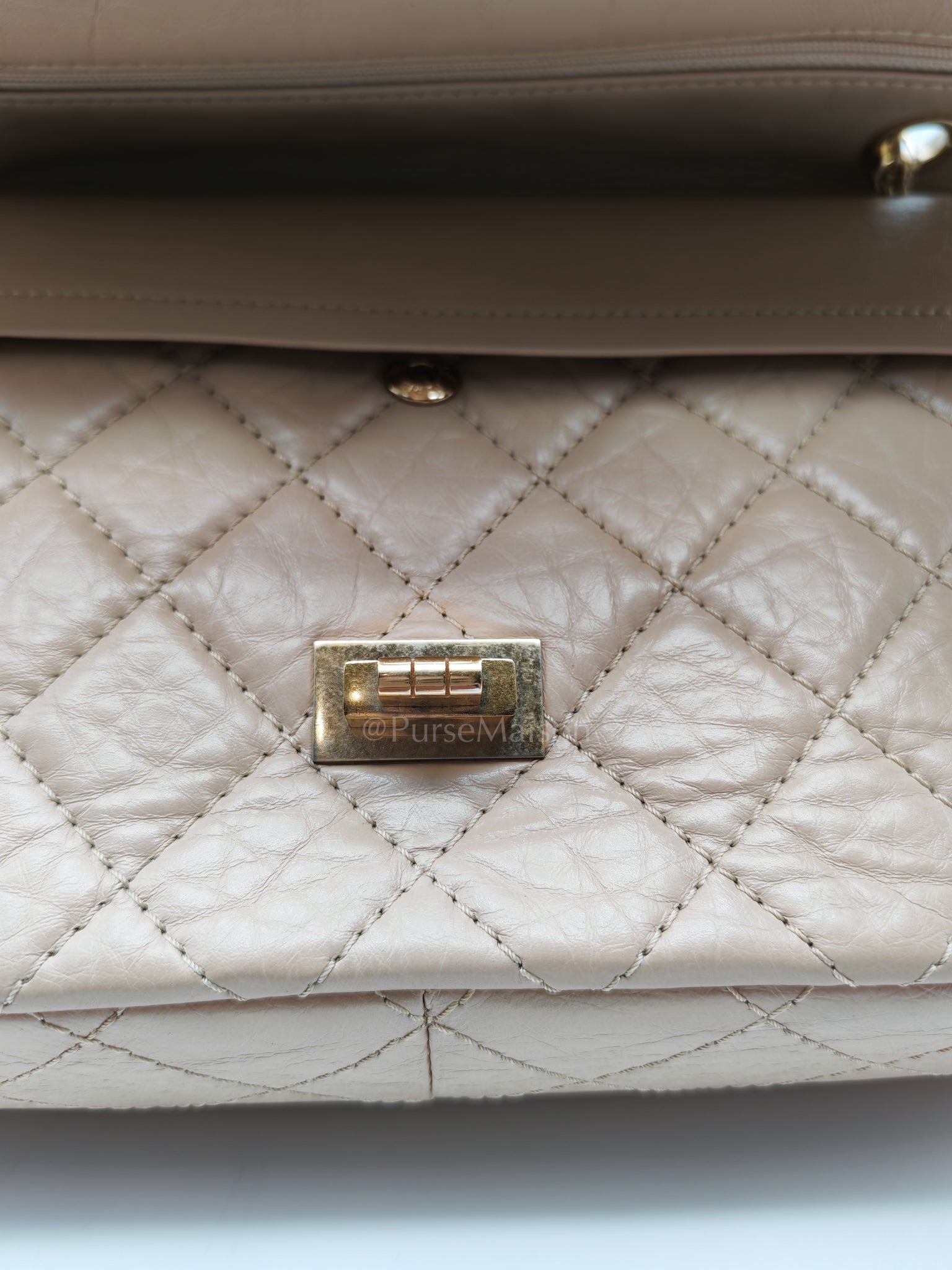 Reissue 2.55 in Beige Distressed Calfskin Leather an Aged Gold Hardwadre Series 18 | Purse Maison Luxury Bags Shop