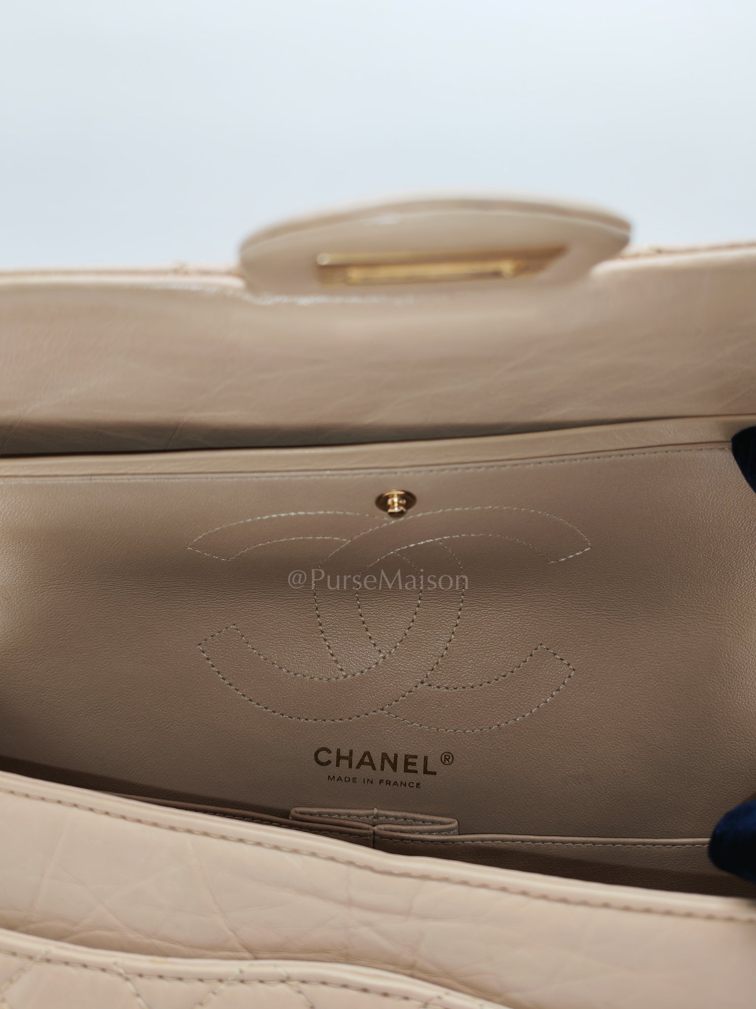 Reissue 2.55 in Beige Distressed Calfskin Leather an Aged Gold Hardwadre Series 18 | Purse Maison Luxury Bags Shop