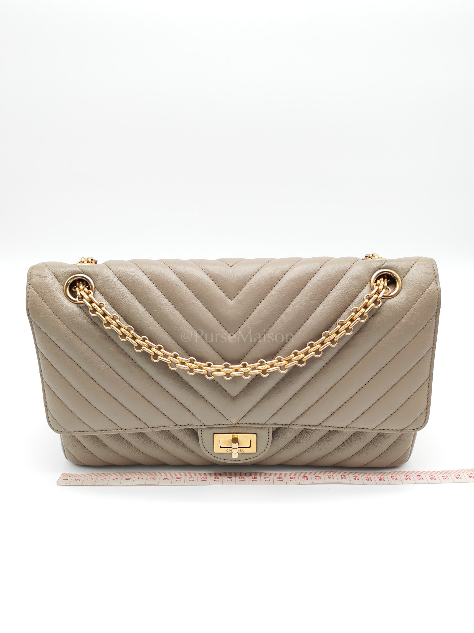 Reissue 2.55 Size 226 in Gray Beige Chevron Calfskin Leather Aged Gold Hardware(Series 27) | Purse Maison Luxury Bags Shop