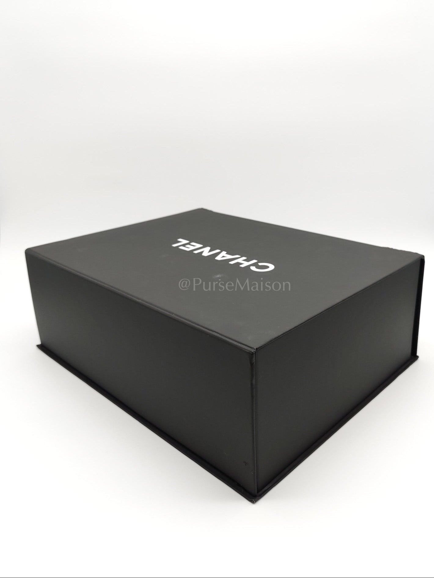 Reissue 2.55 Size 226 in Gray Beige Chevron Calfskin Leather Aged Gold Hardware(Series 27) | Purse Maison Luxury Bags Shop