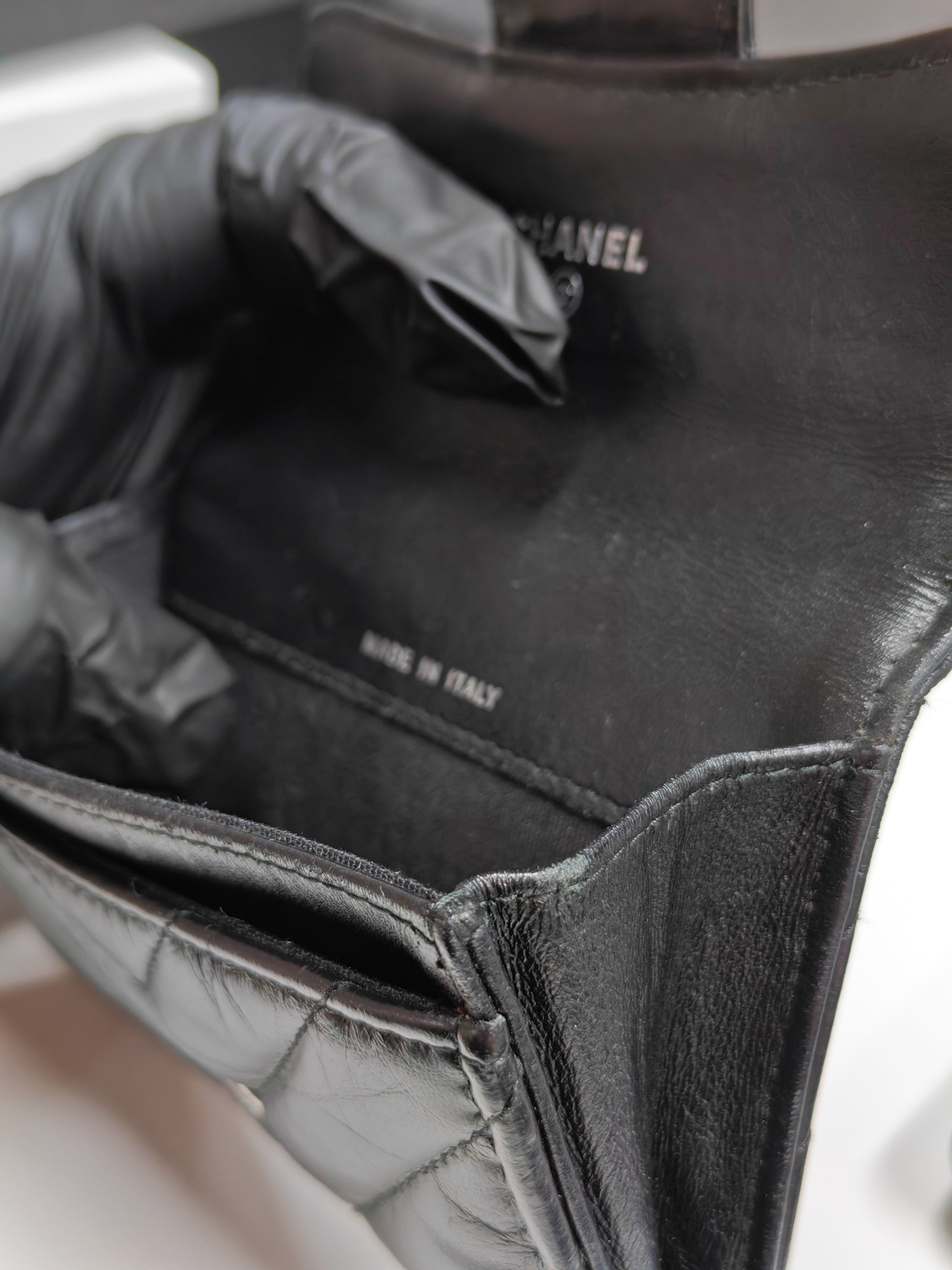 Reissue Flap Card Holder So Black in Distressed Calfskin Leather Series 24 | Purse Maison Luxury Bags Shop