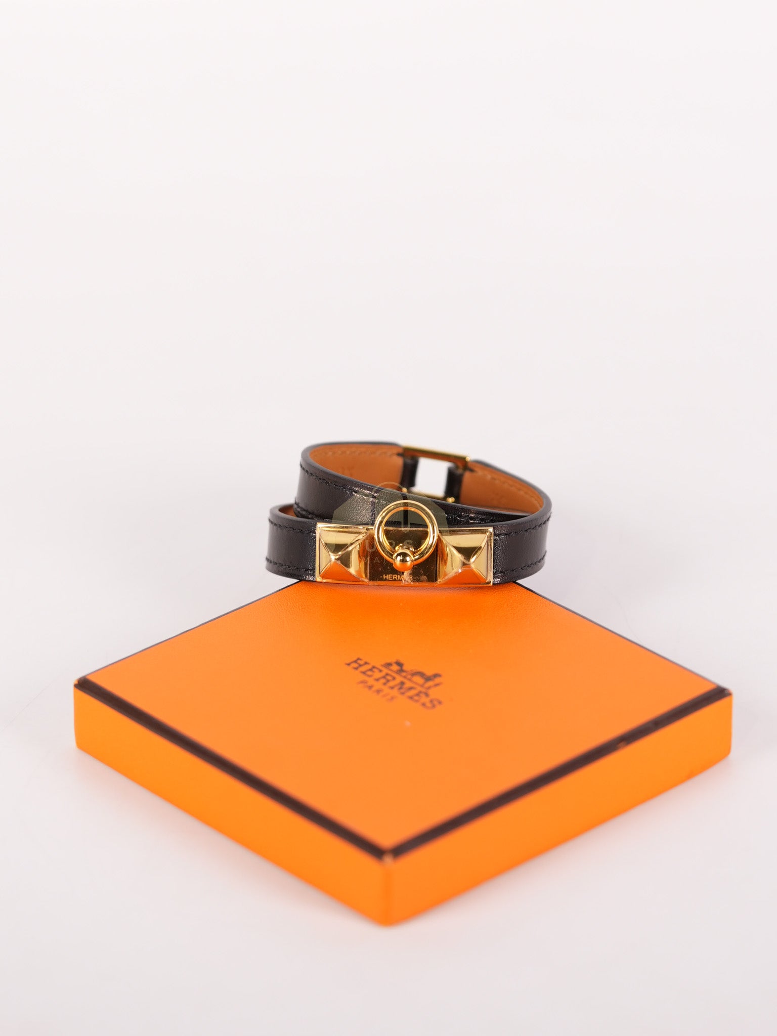 Rivale Double Tour Bracelet in Noir Box Calfskin Leather Gold Hardware Stamp X(2016) | Purse Maison Luxury Bags Shop