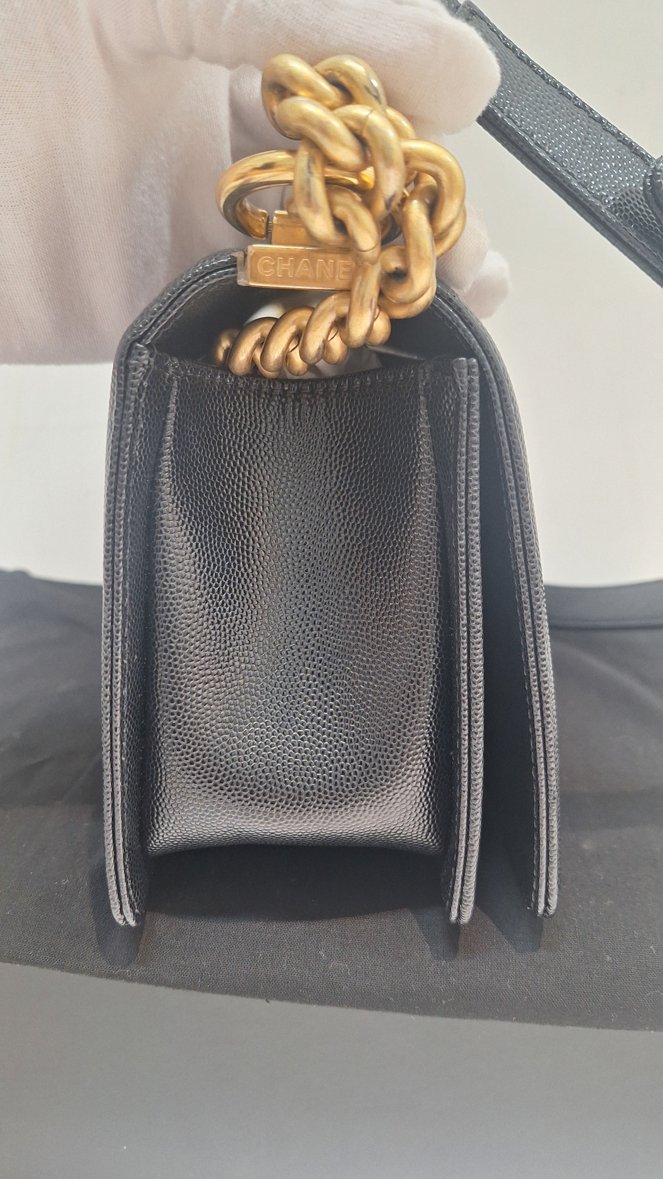 Chanel Boy Old Medium GHW Microchip unused LUHUJH0K