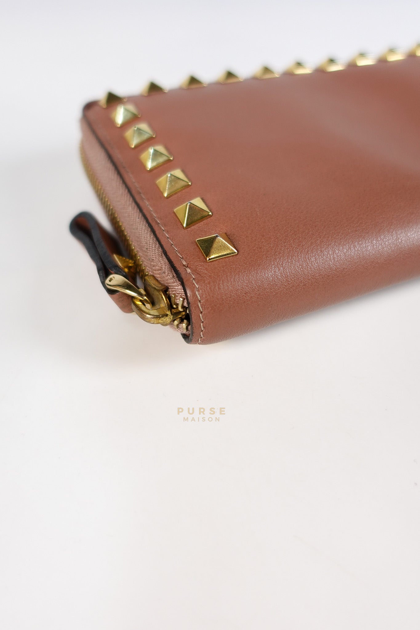 Rockstud Zip Around Long Wallet in Brown Calfskin Leather | Purse Maison Luxury Bags Shop