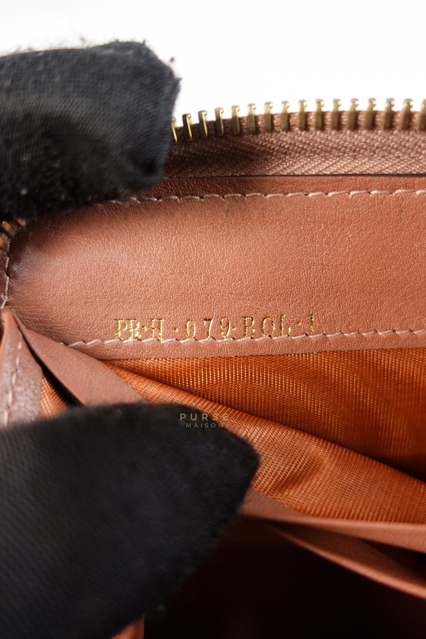 Rockstud Zip Around Long Wallet in Brown Calfskin Leather | Purse Maison Luxury Bags Shop