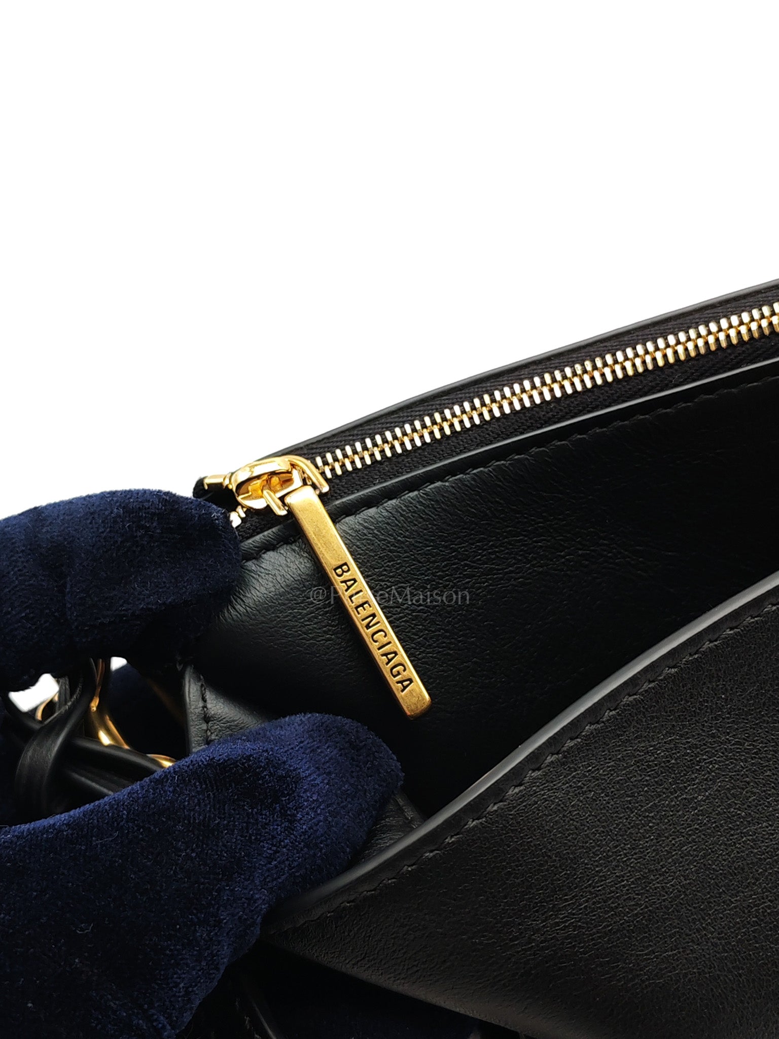 Rodeo Shoulder Bag in Black Calfskin Leather & Gold Hardware | Purse Maison Luxury Bags Shop