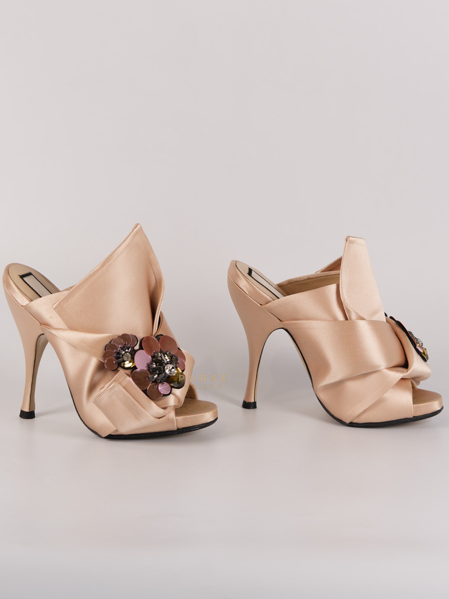 Ronny Pleated Crystal Heels in Cipria Size 35 EU (22 cm) | Purse Maison Luxury Bags Shop