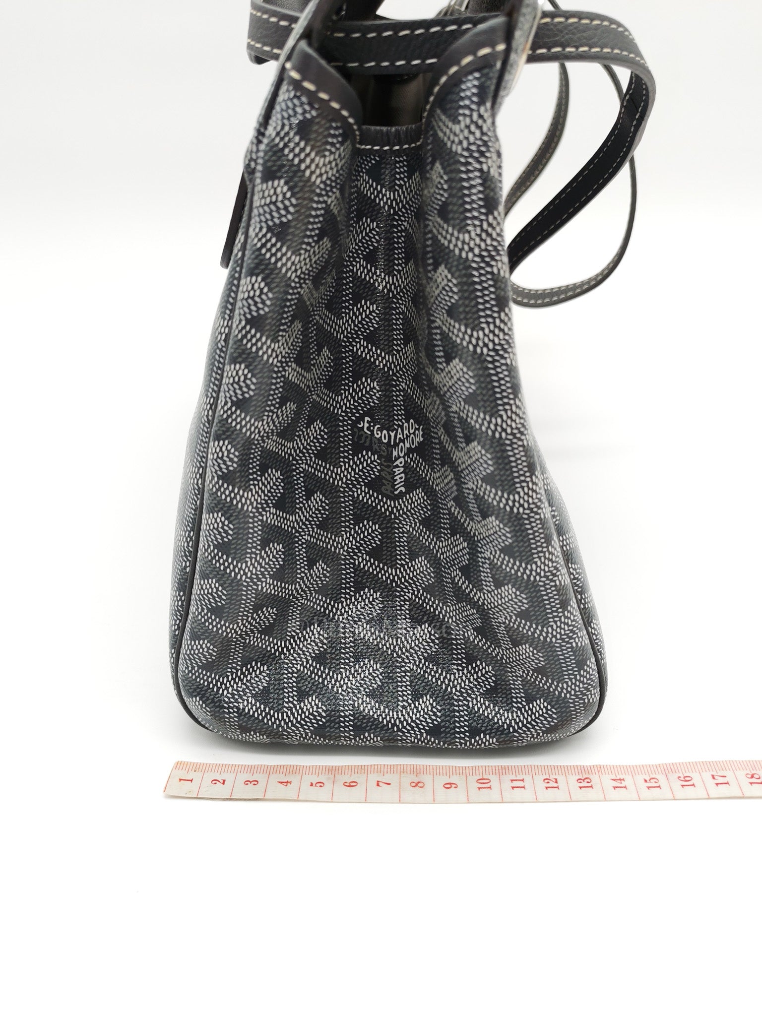 Rouette PM Gray in Goyardine Canvas Tote Bag | Purse Maison Luxury Bags Shop