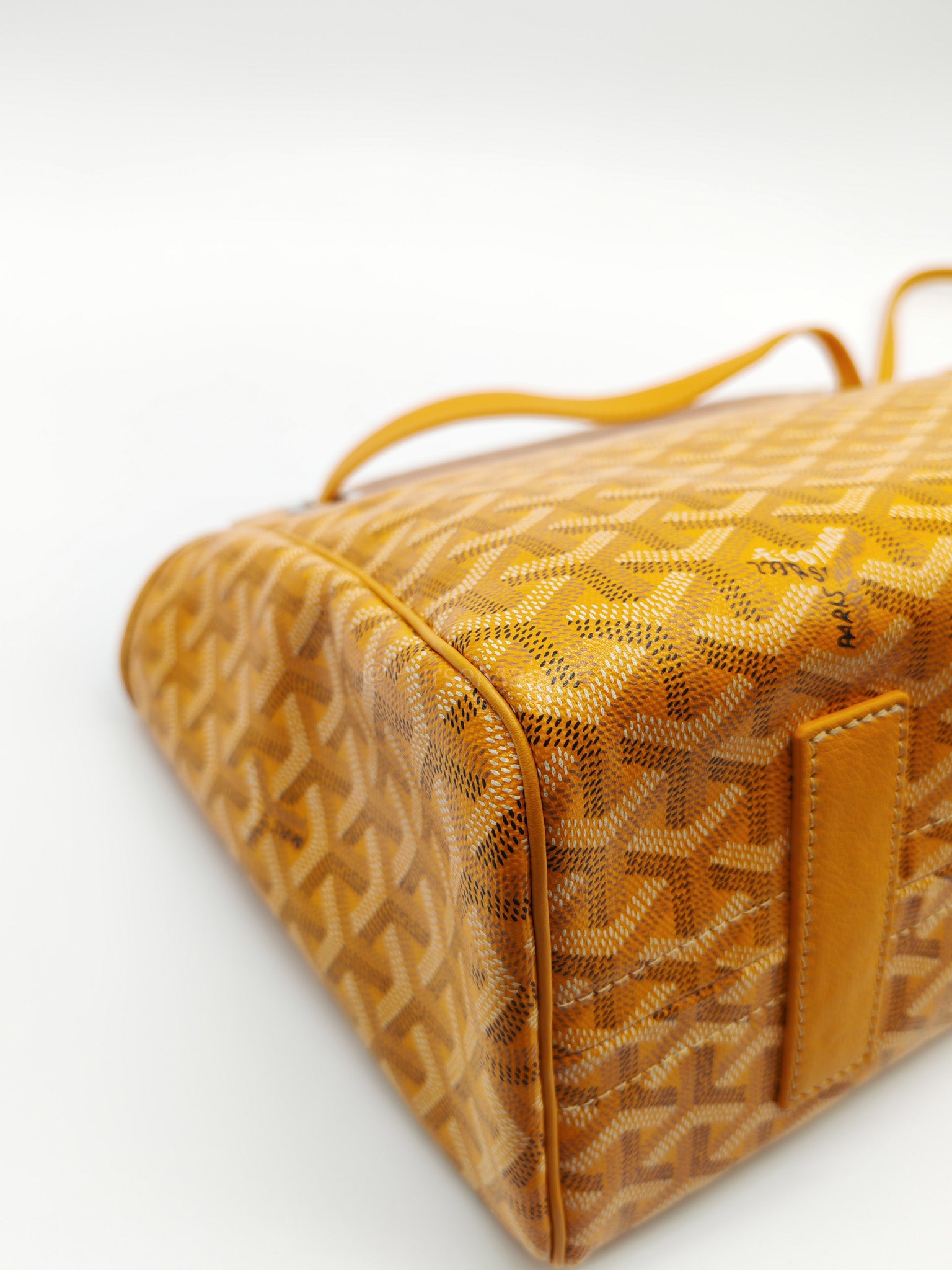 Rouette PM Jaune in Goyardine Canvas Tote Bag | Purse Maison Luxury Bags Shop