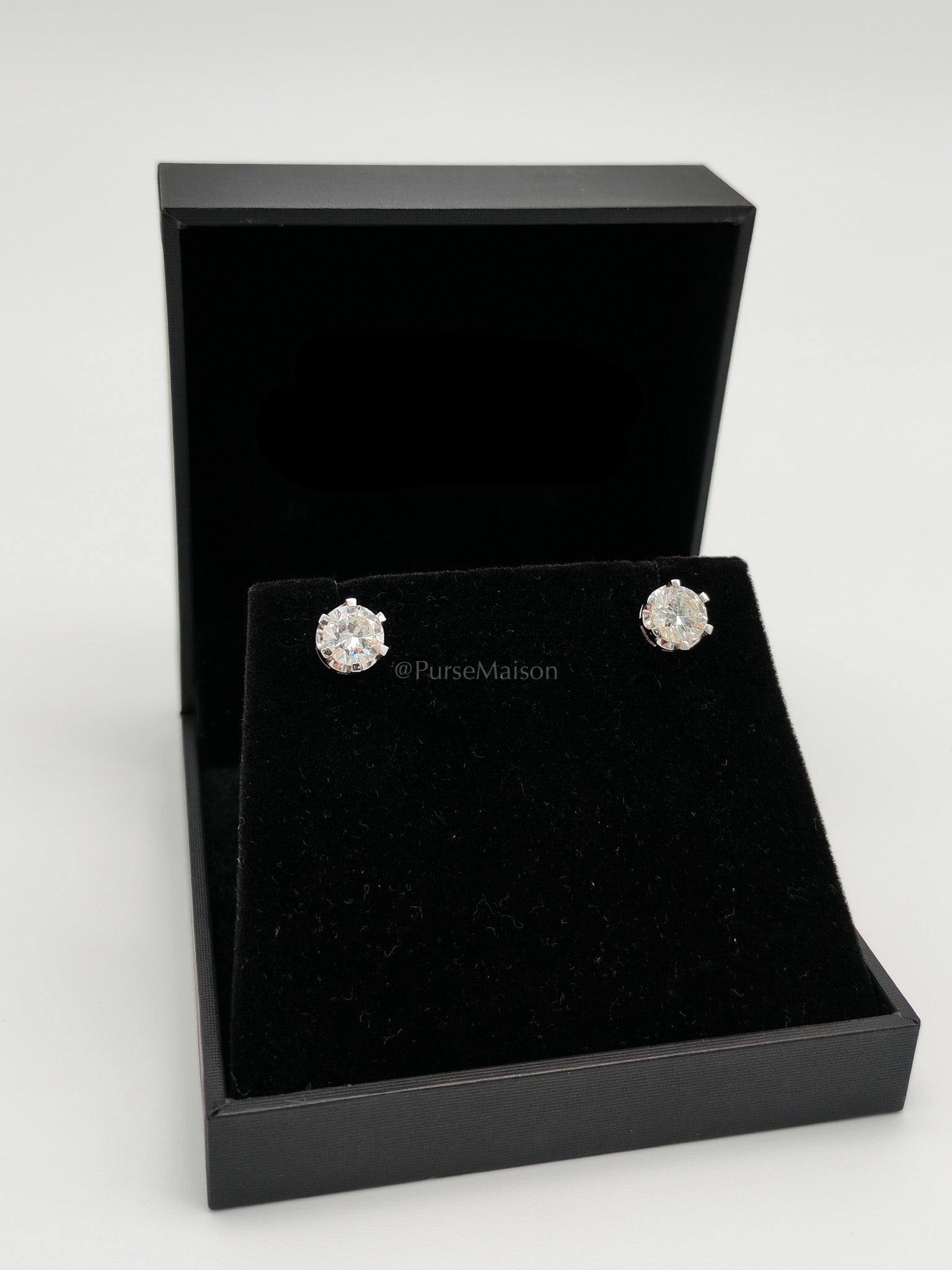 Round Brilliant Cut 2.00 Carat Natural Diamond 18K White Gold Earrings | Purse Maison Luxury Bags Shop