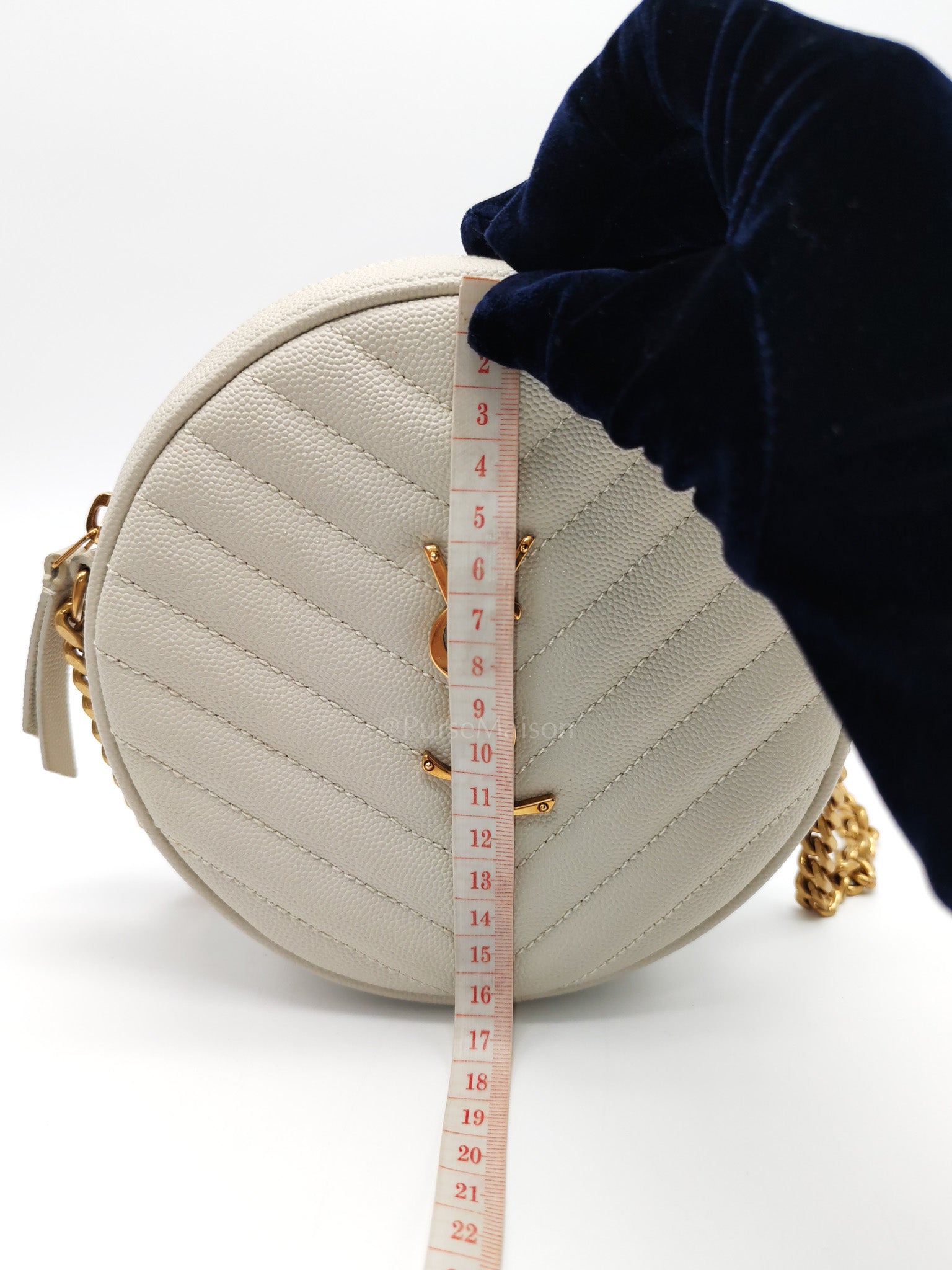 Matelasse Ivory in Chevron Quilted Grain de Poudre Round Camera Bag