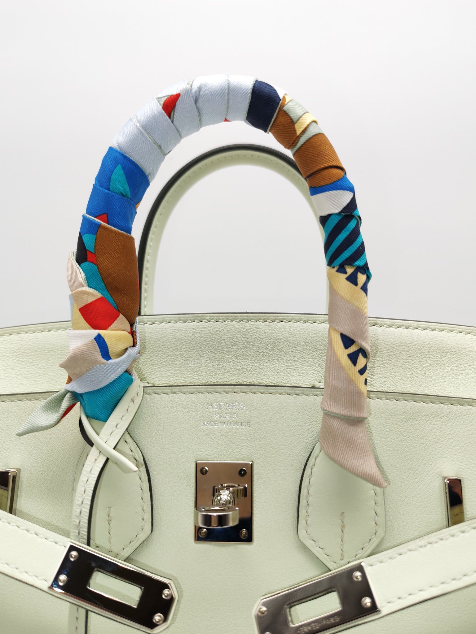 Birkin 25 in Vert Fizz Swift Leather Palladium Hardware Stamp U(2022)