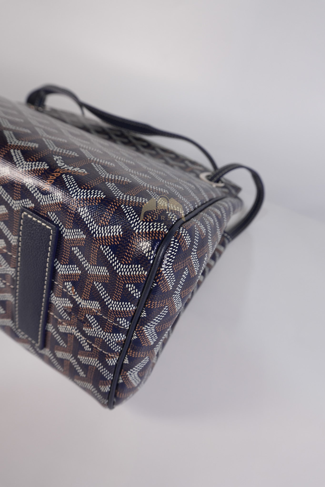 Sac Rouette PM in Navy Blue/ Bleu Marine Goyardine Canvas | Purse Maison Luxury Bags Shop