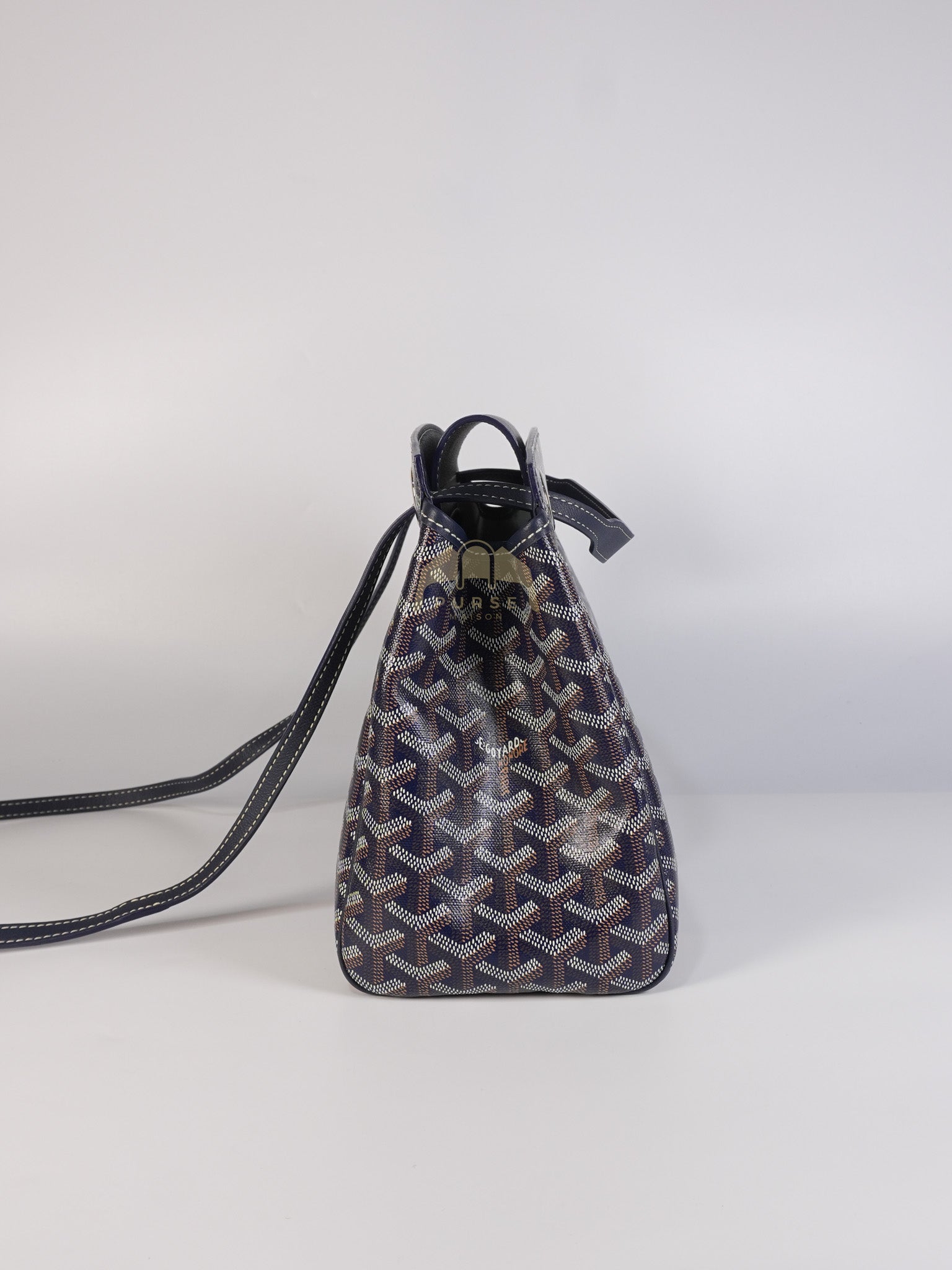 Sac Rouette PM in Navy Blue/ Bleu Marine Goyardine Canvas | Purse Maison Luxury Bags Shop
