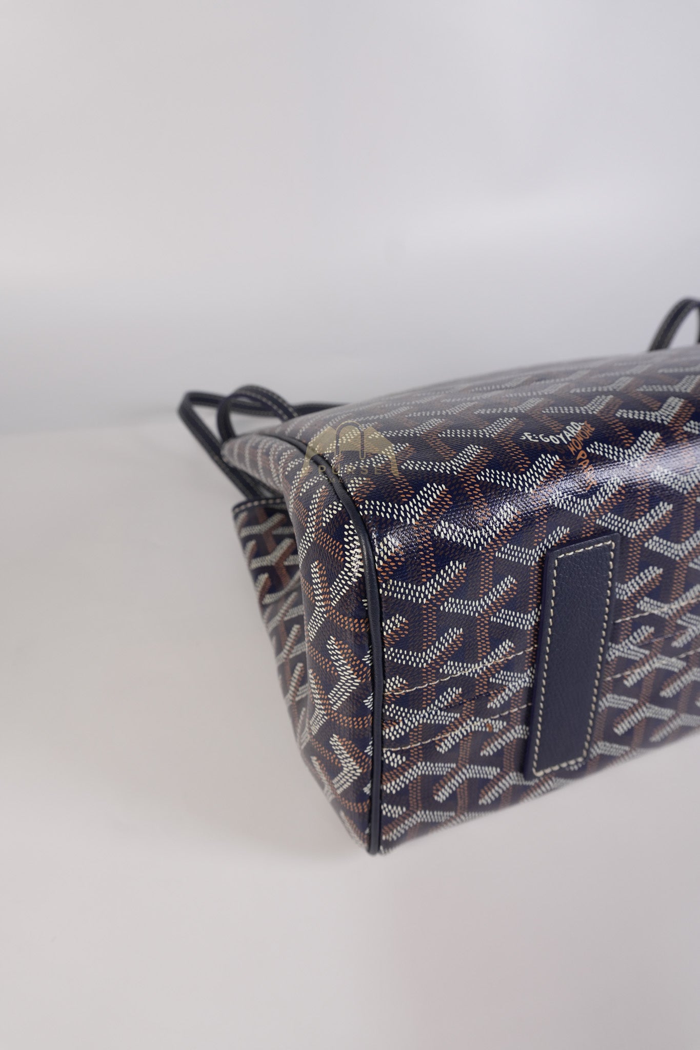 Sac Rouette PM in Navy Blue/ Bleu Marine Goyardine Canvas | Purse Maison Luxury Bags Shop