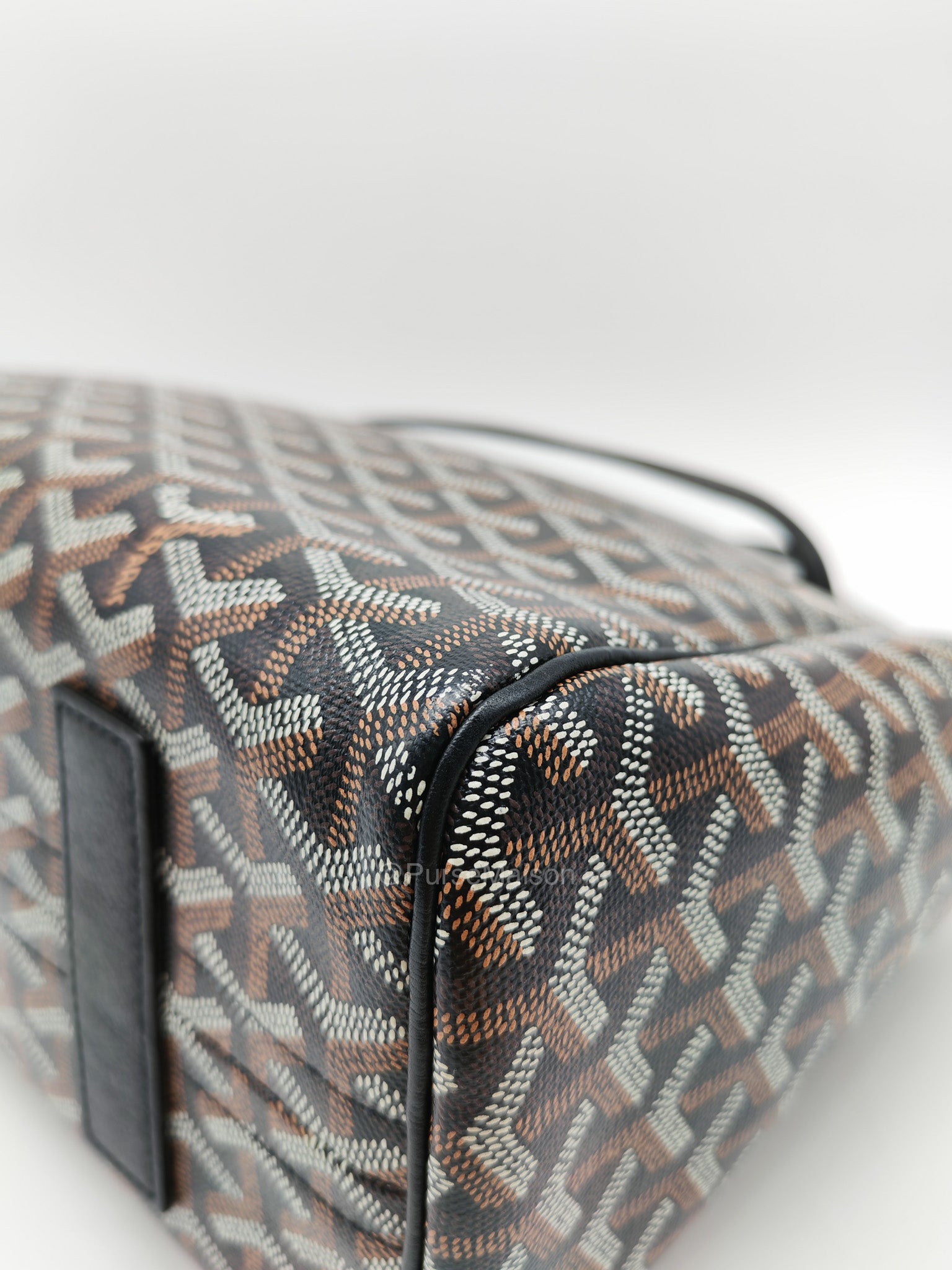 Sac Rouette Souple PM in Black Goyardine Canvas | Purse Maison Luxury Bags Shop