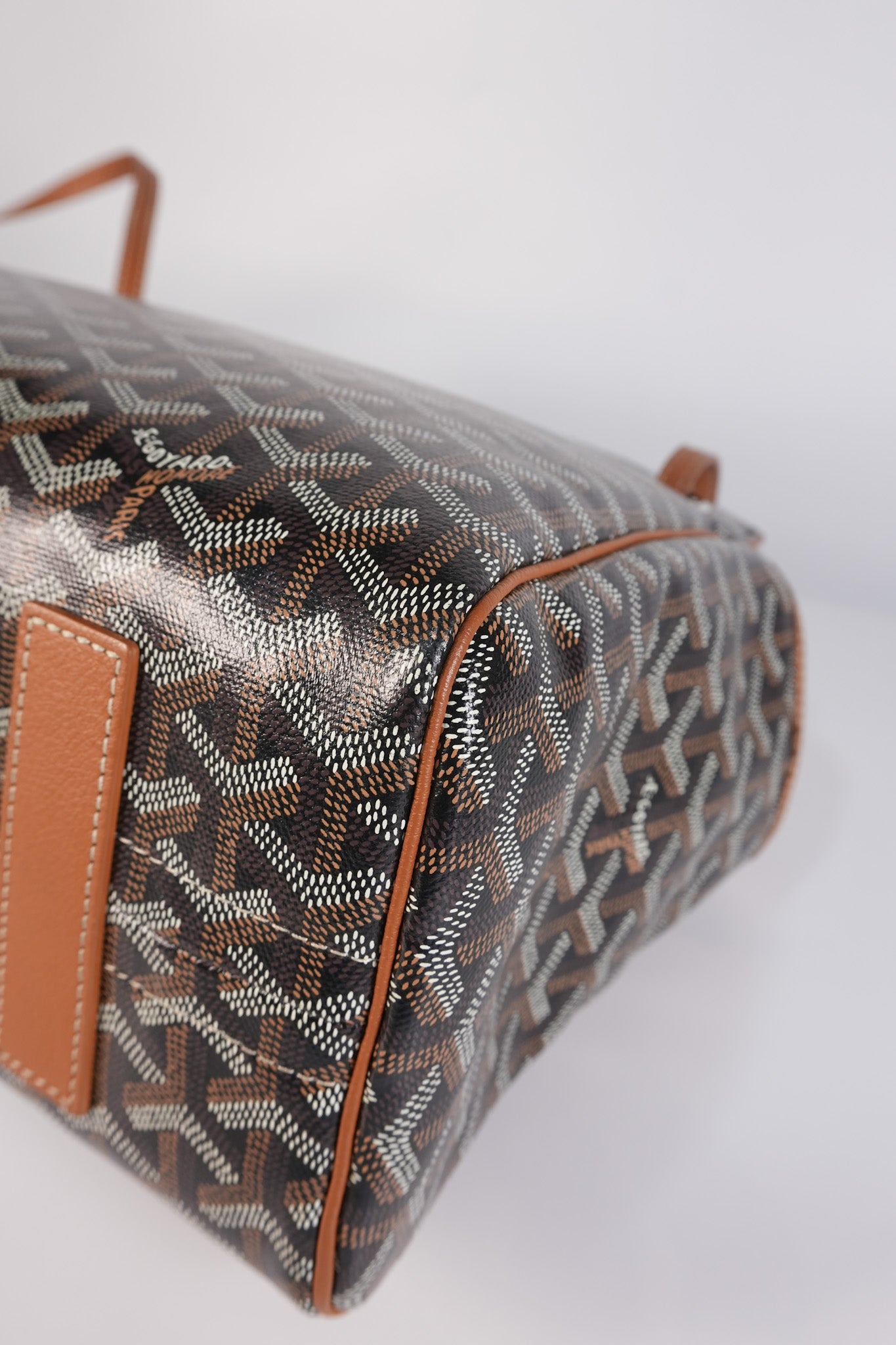 Sac Rouette Souple PM in Noir Et Naturel/Tan | Purse Maison Luxury Bags Shop