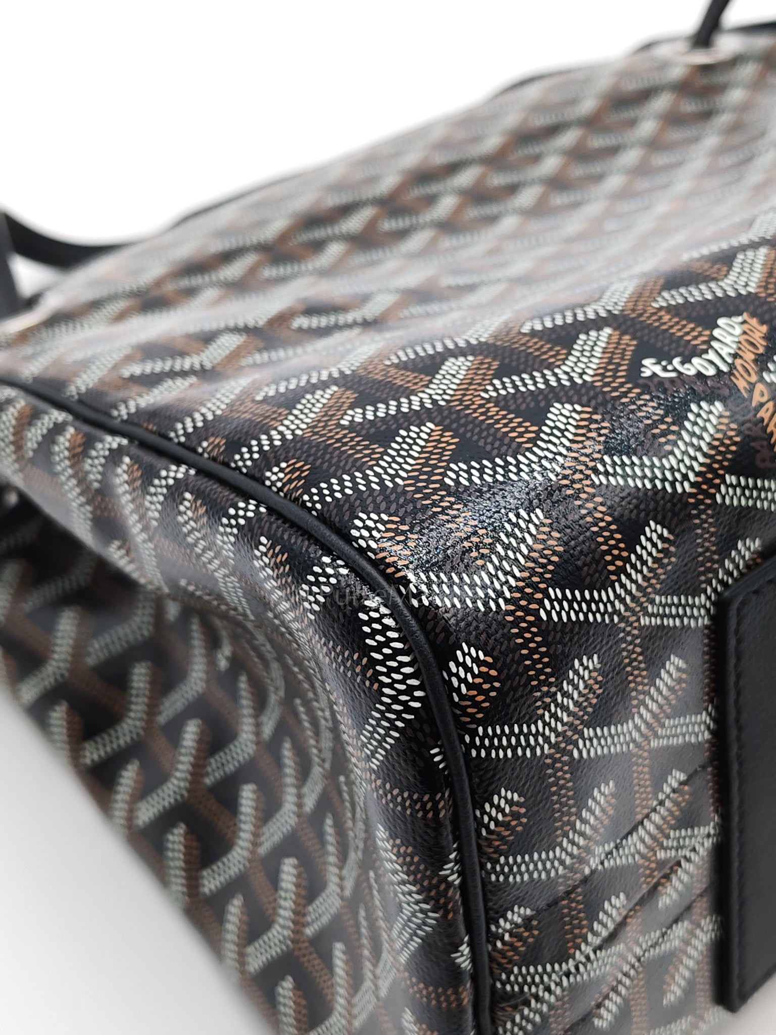 Sac Rouette Souple PM in Noir/Black Goyardine Canvas | Purse Maison Luxury Bags Shop