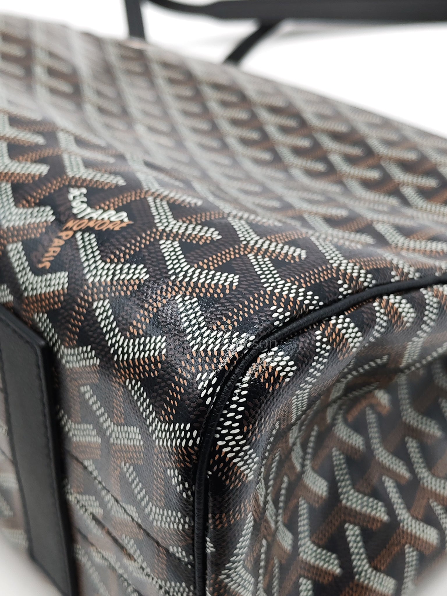 Sac Rouette Souple PM in Noir/Black Goyardine Canvas | Purse Maison Luxury Bags Shop