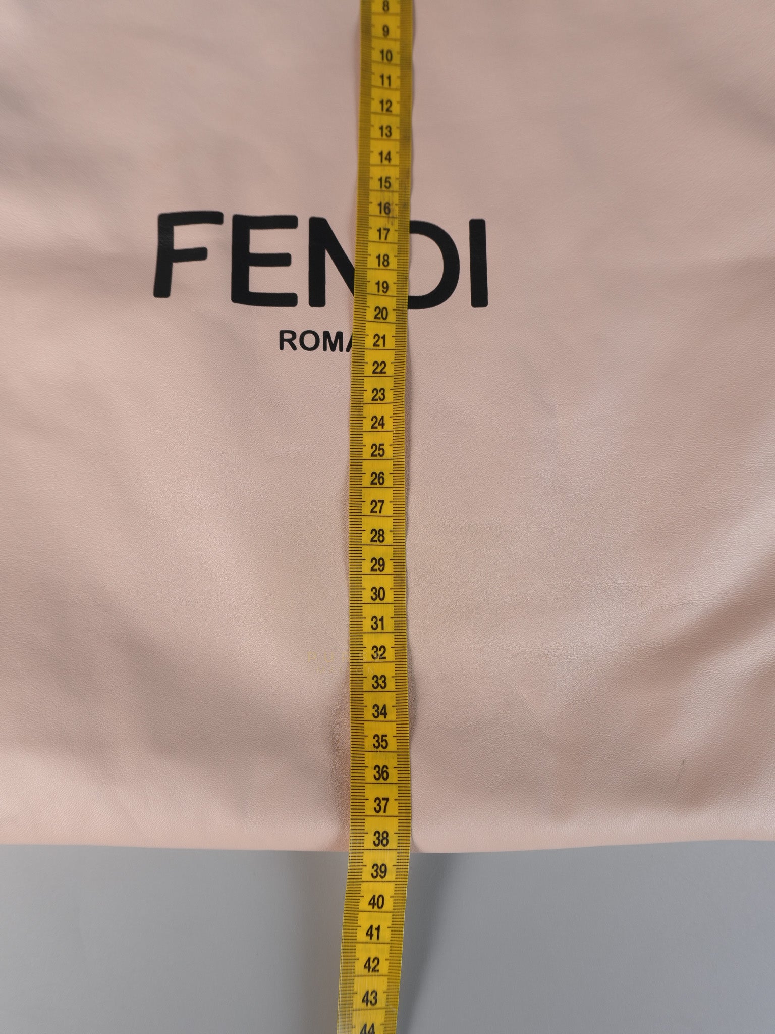 Saccheto Medium Nappa Soft Pink Drawstring Pochette Crossbody Bag | Purse Maison Luxury Bags Shop