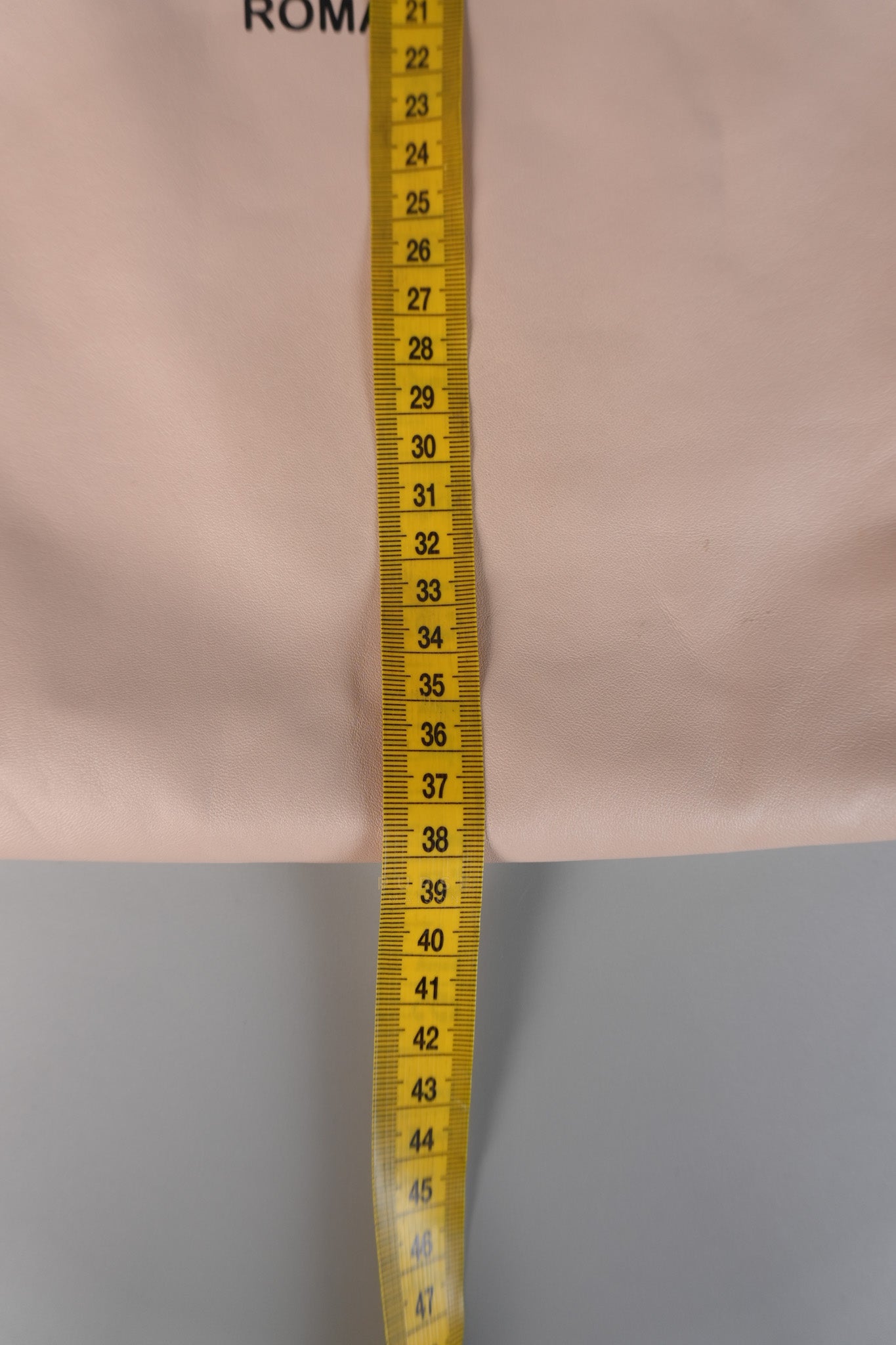 Saccheto Medium Nappa Soft Pink Drawstring Pochette Crossbody Bag | Purse Maison Luxury Bags Shop