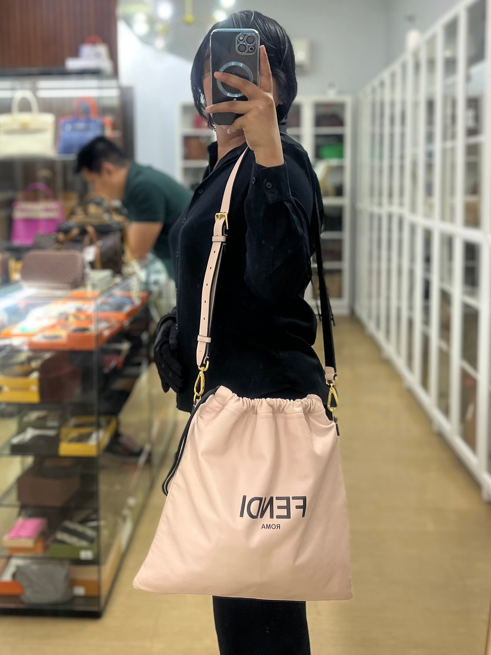 Saccheto Medium Nappa Soft Pink Drawstring Pochette Crossbody Bag | Purse Maison Luxury Bags Shop